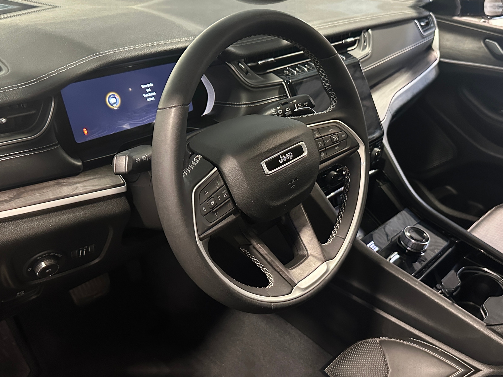 Thumbnail: 2023 Jeep Grand Cherokee - 4