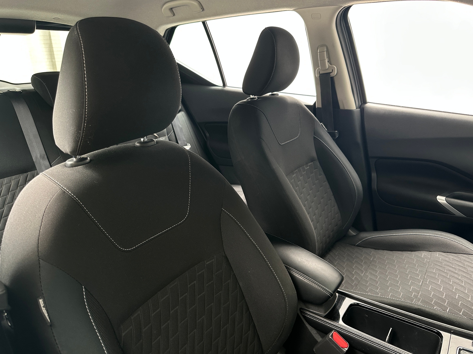Thumbnail: 2021 Nissan Kicks - 2