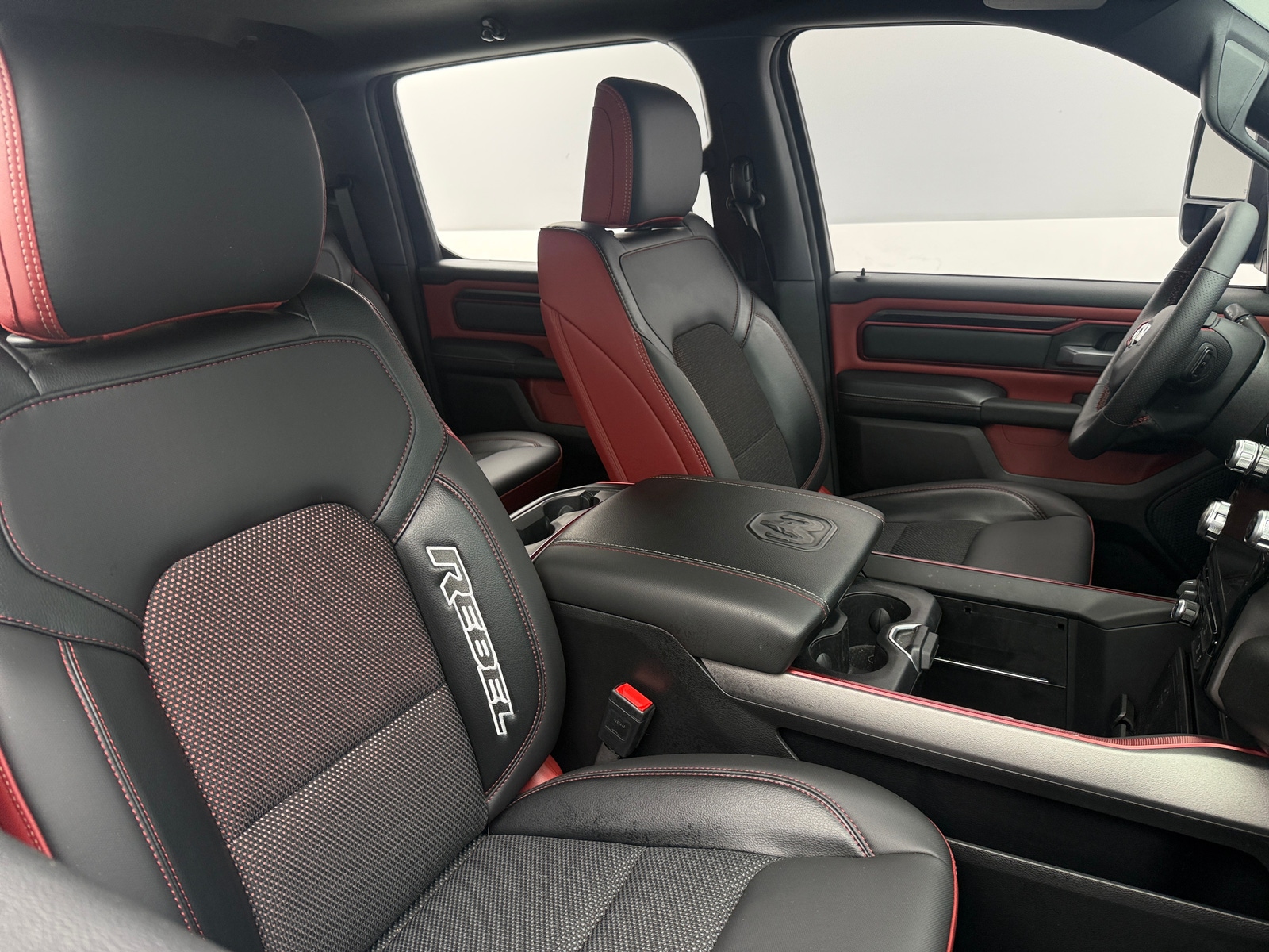 Thumbnail: 2025 RAM 1500 - 2