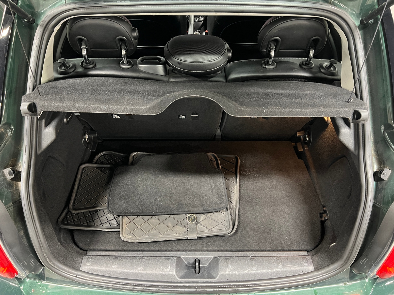 Thumbnail: 2015 MINI Cooper Hardtop - 6