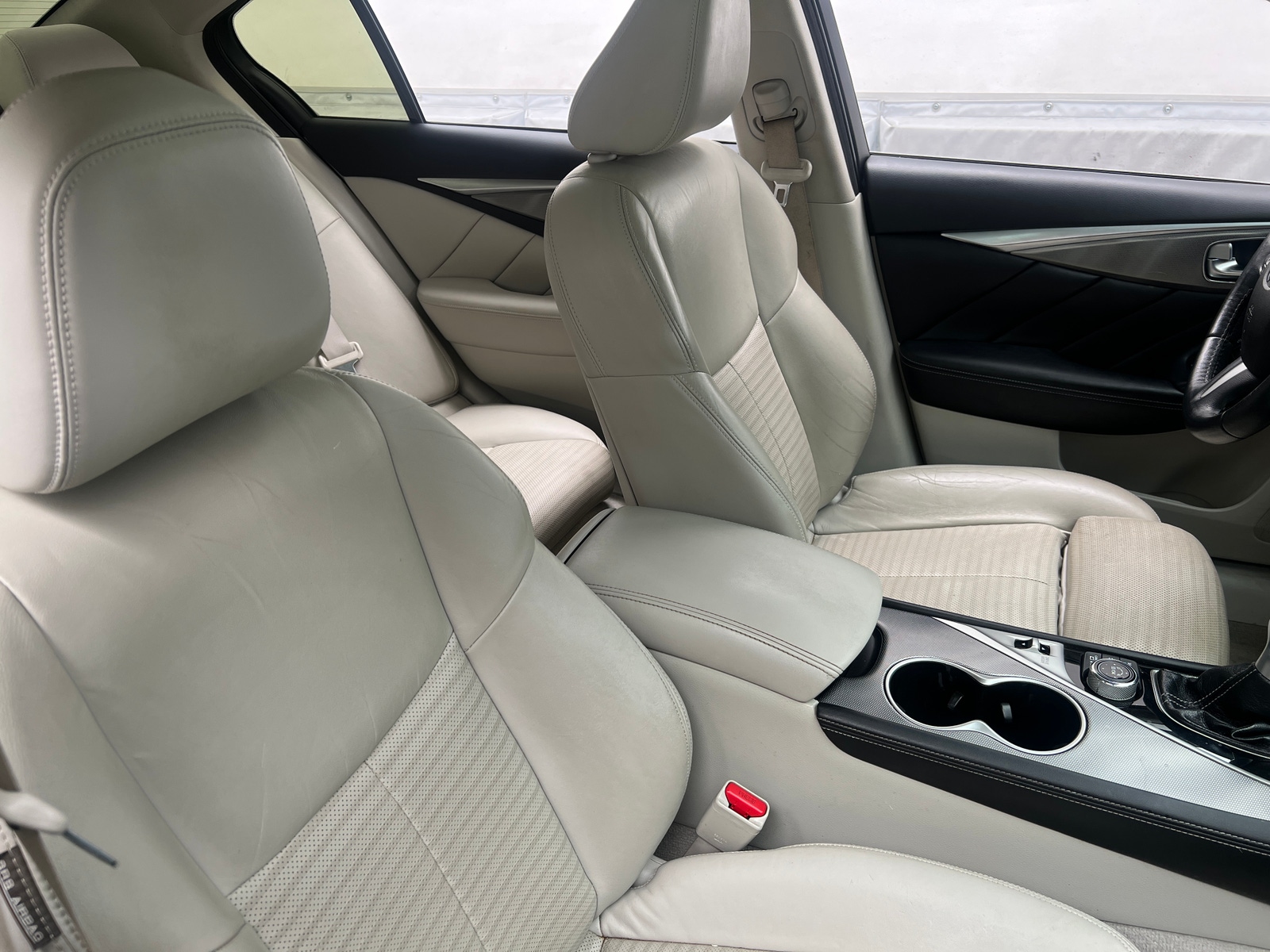 Thumbnail: 2017 INFINITI Q50 - 2