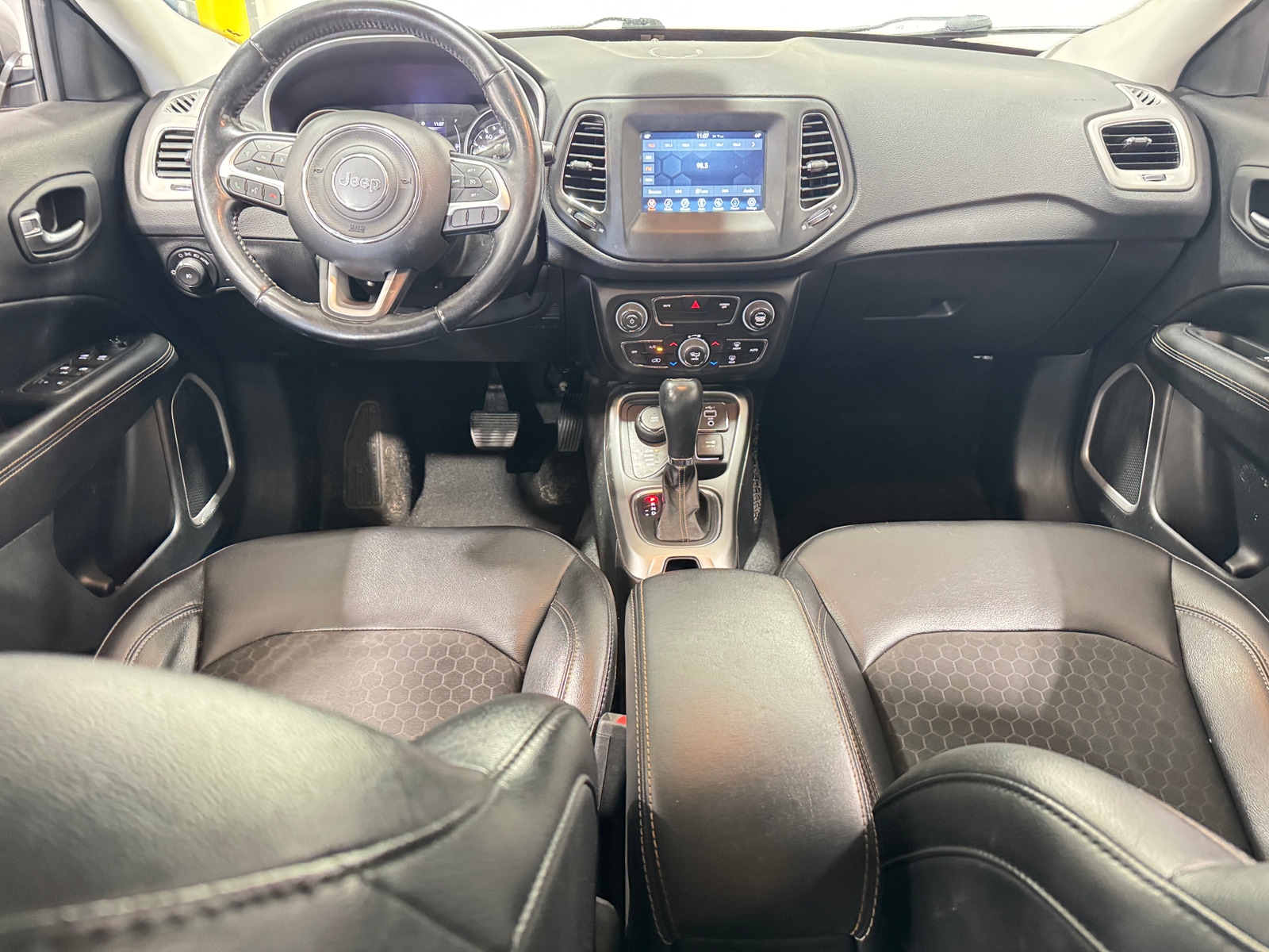 Thumbnail: 2020 Jeep Compass - 3