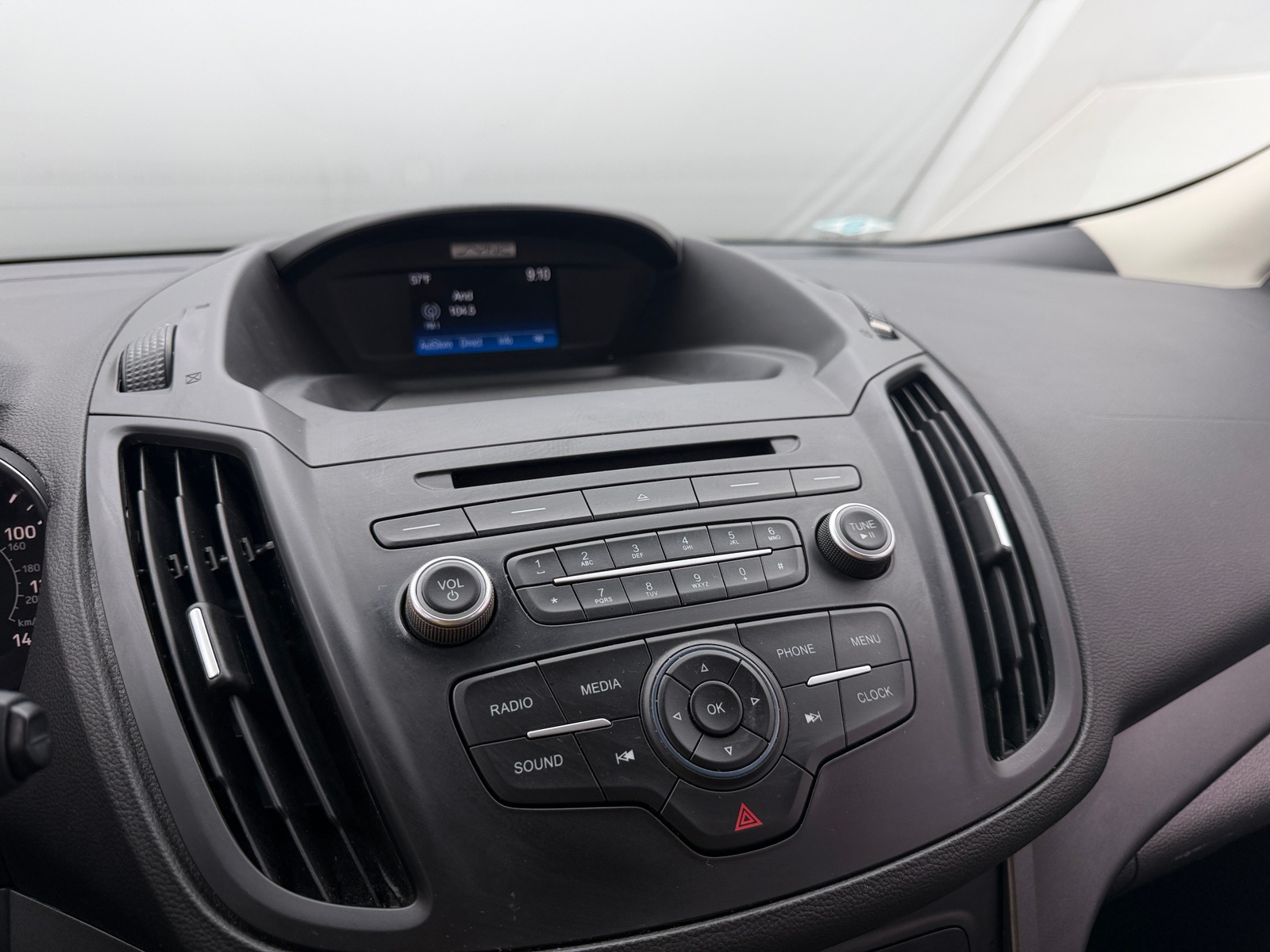 Thumbnail: 2017 Ford Escape - 4