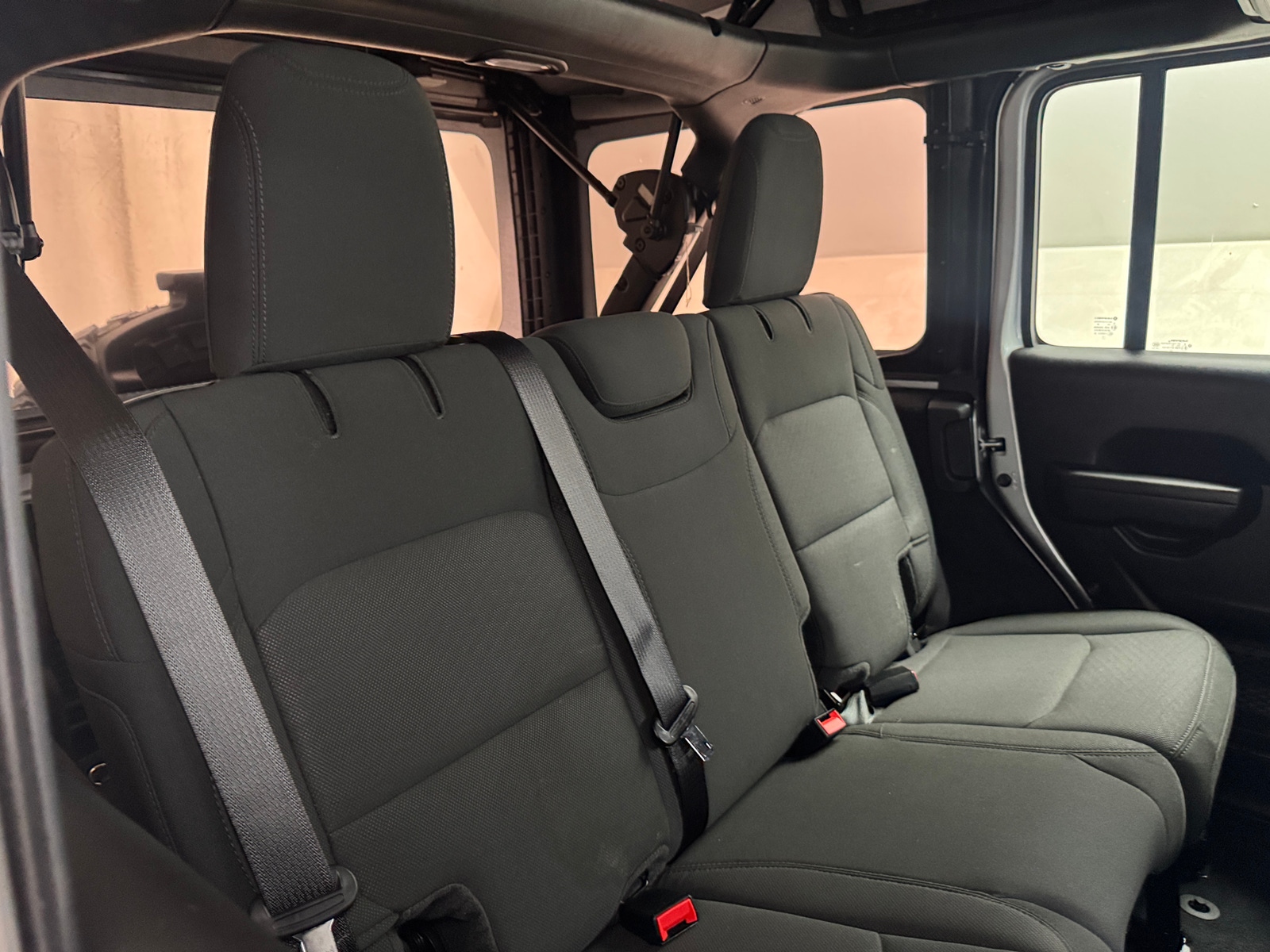 Thumbnail: 2022 Jeep Wrangler - 6