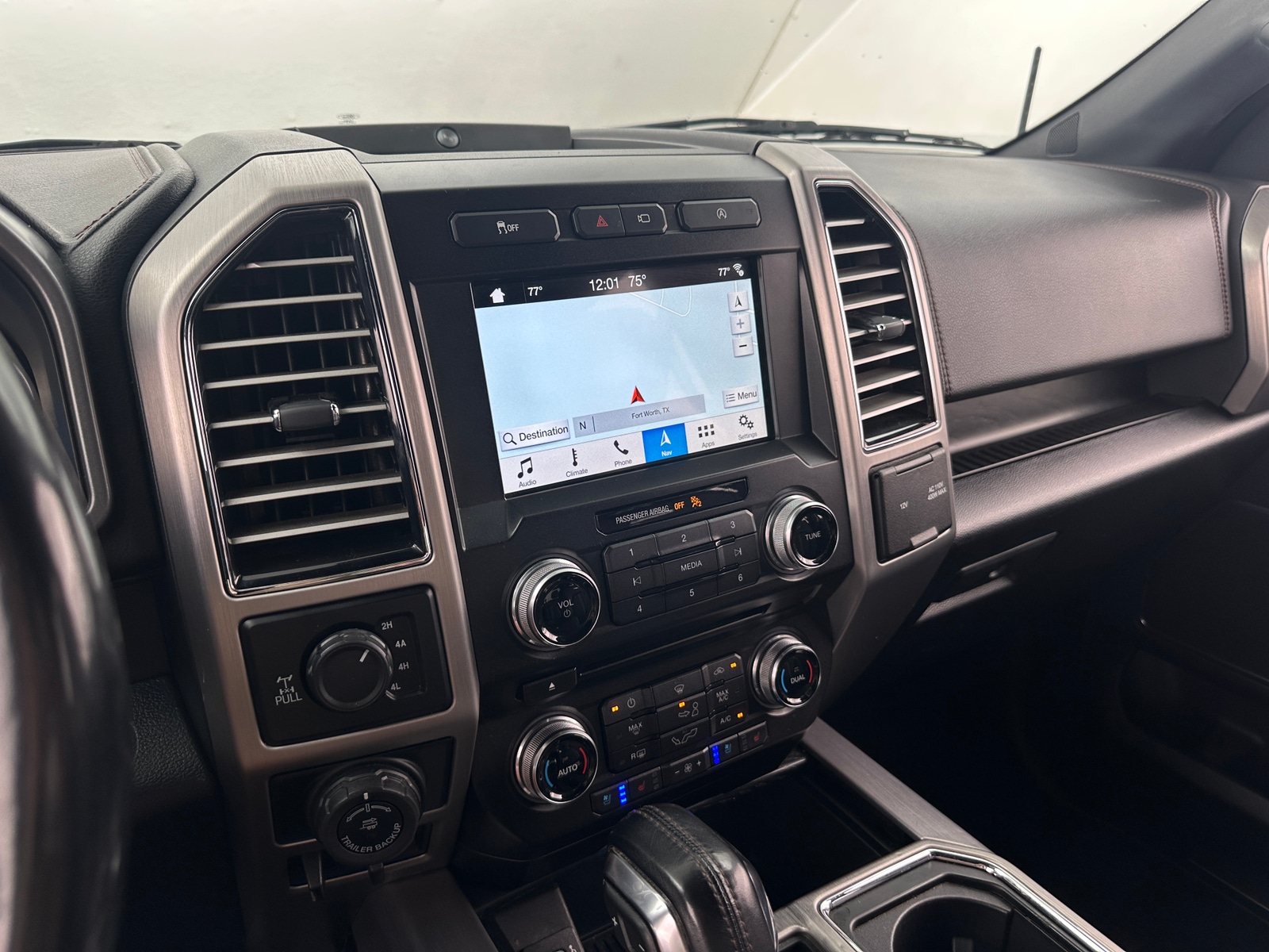 Thumbnail: 2018 Ford Econoline - 3