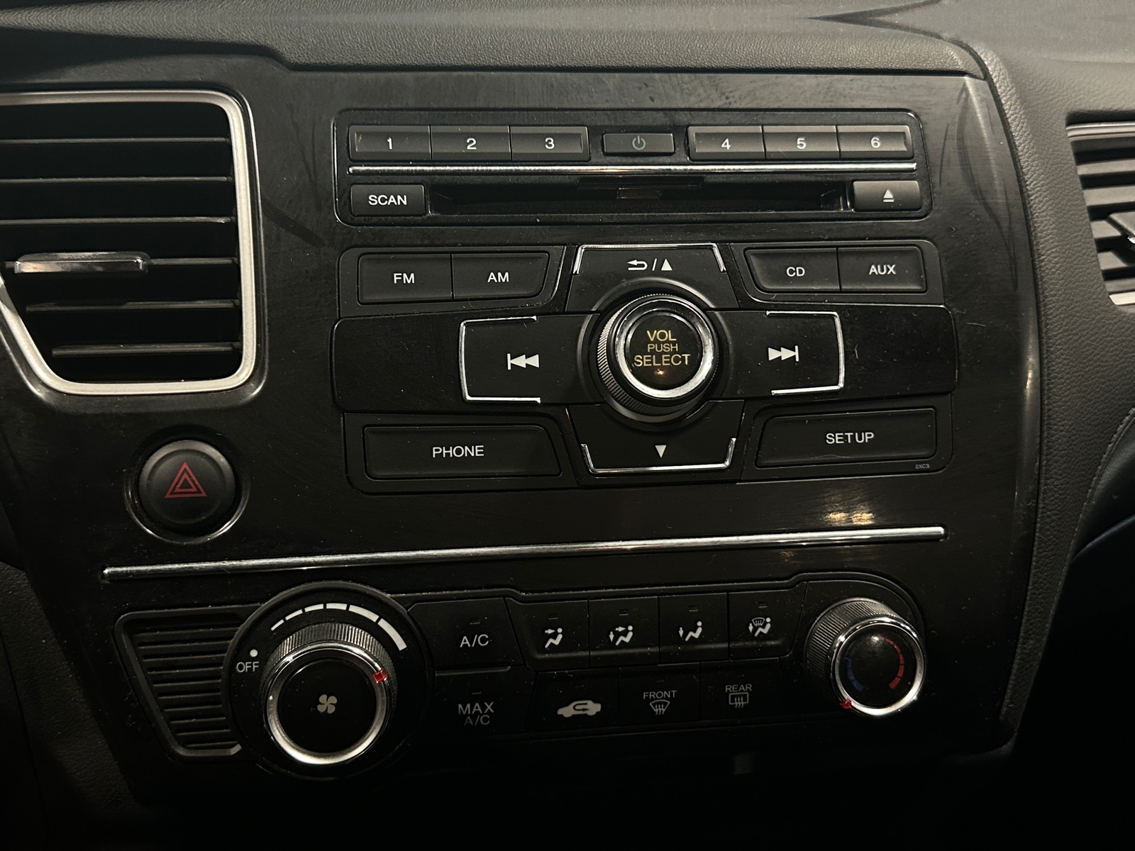 Thumbnail: 2013 Honda Civic - 4