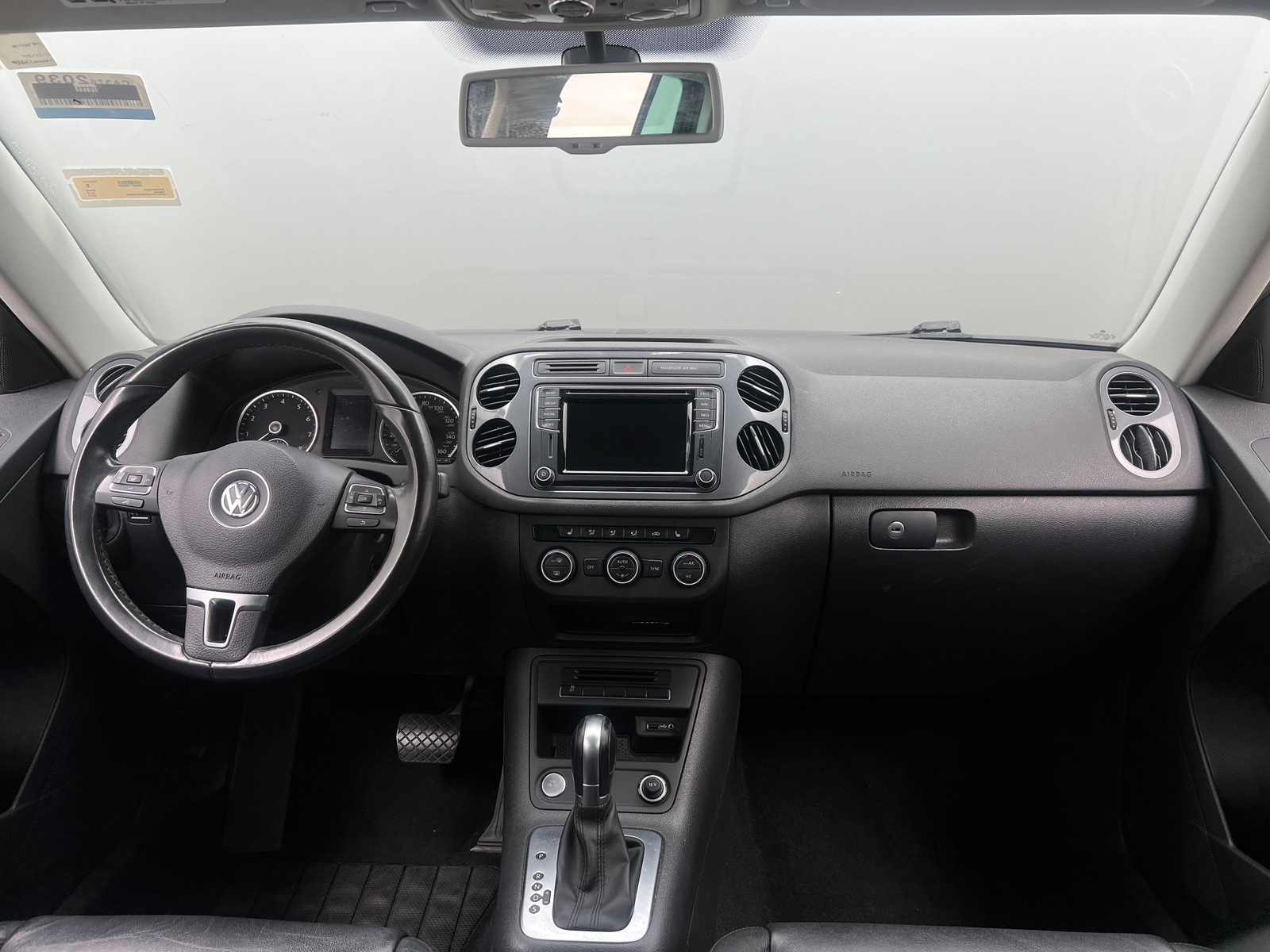 Thumbnail: 2017 Volkswagen Tiguan - 2