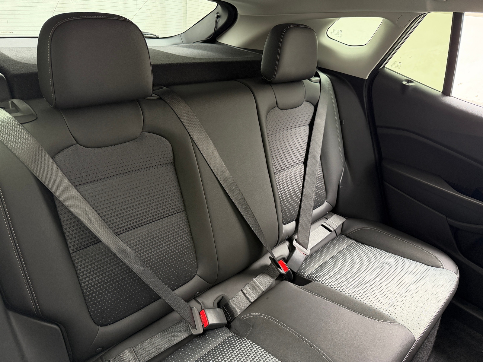 Thumbnail: 2025 Chevrolet Trax - 6