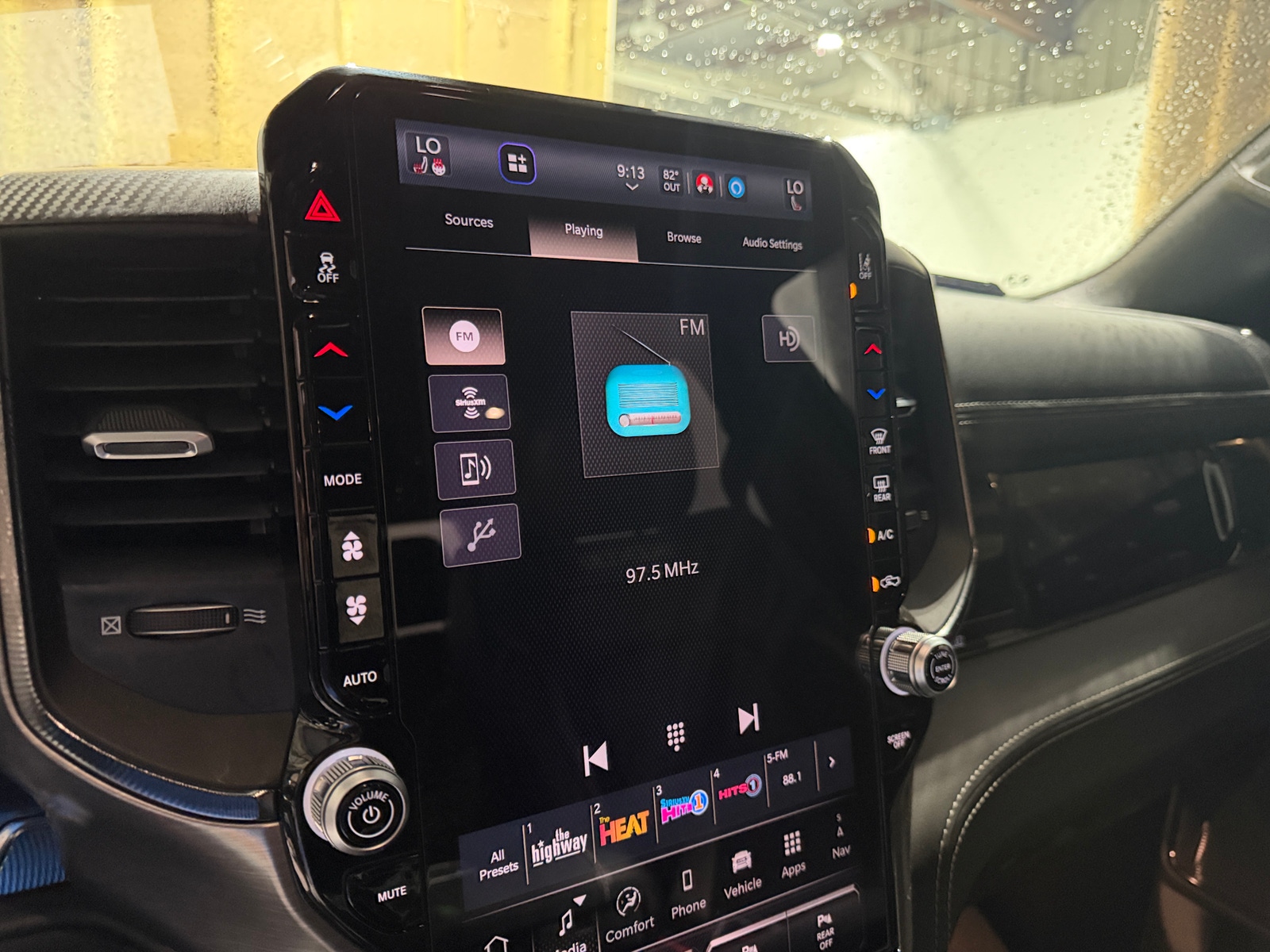 Thumbnail: 2025 RAM 1500 - 3