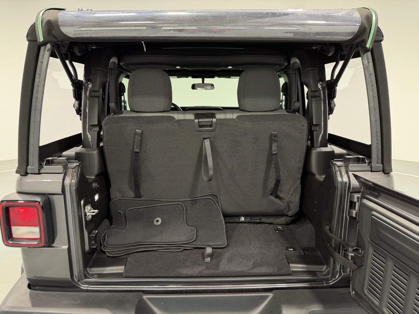 Thumbnail: 2024 Jeep Wrangler - 7