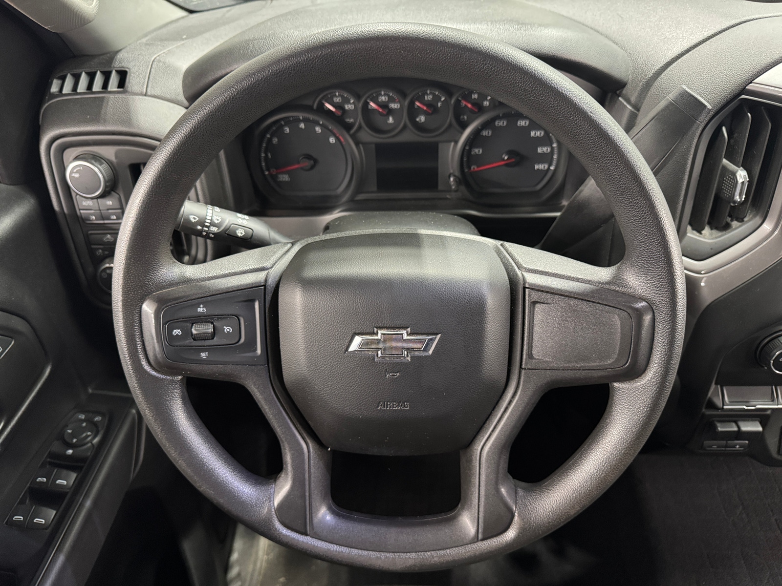 Thumbnail: 2019 Chevrolet Silverado 1500 - 5
