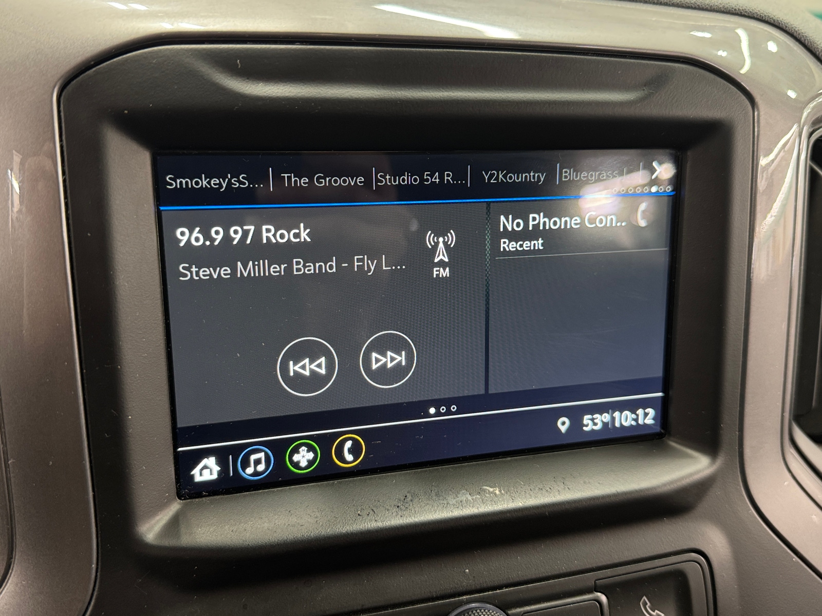 Thumbnail: 2019 Chevrolet Silverado 1500 - 4