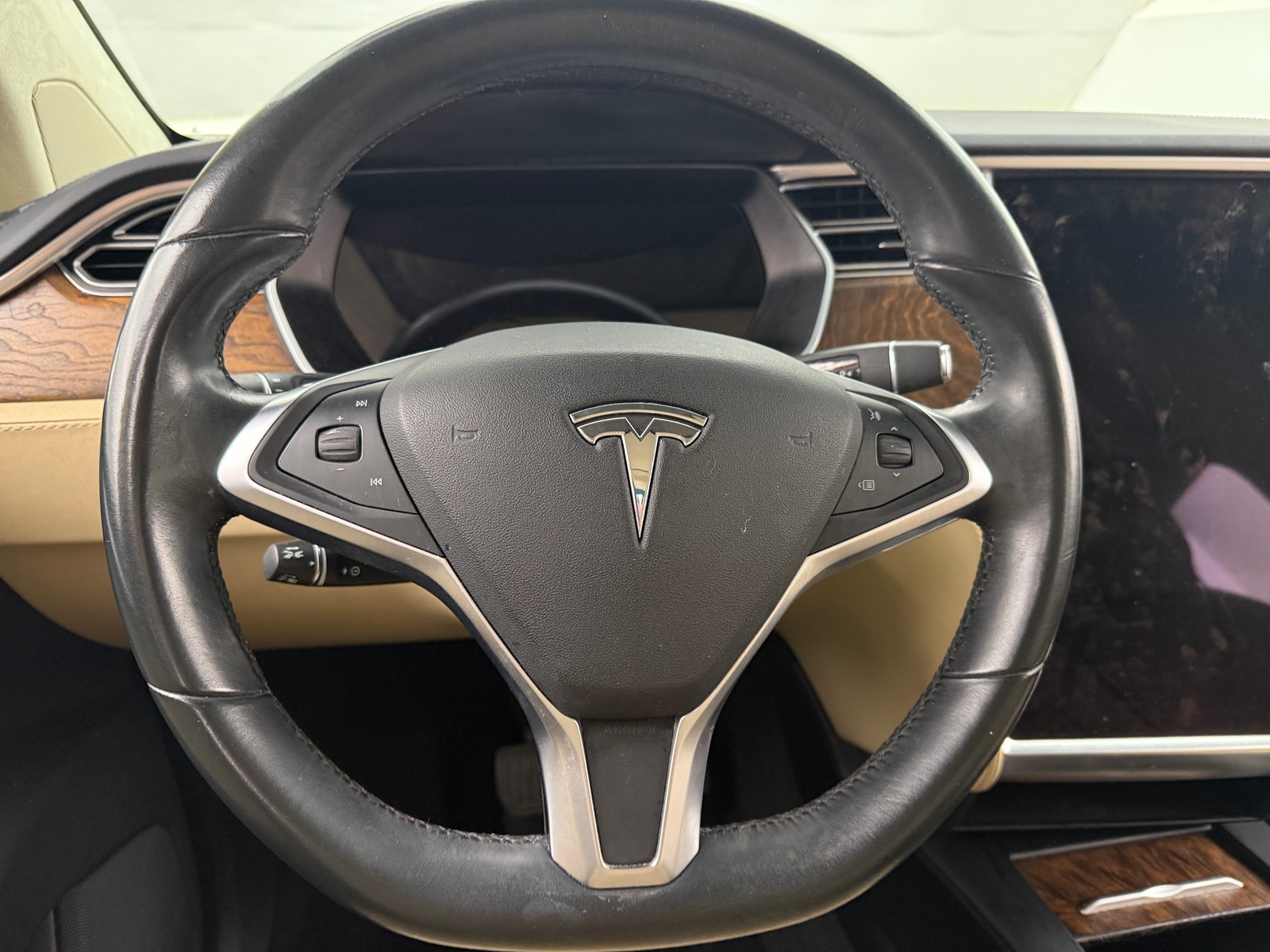 Thumbnail: 2017 Tesla Model X - 4