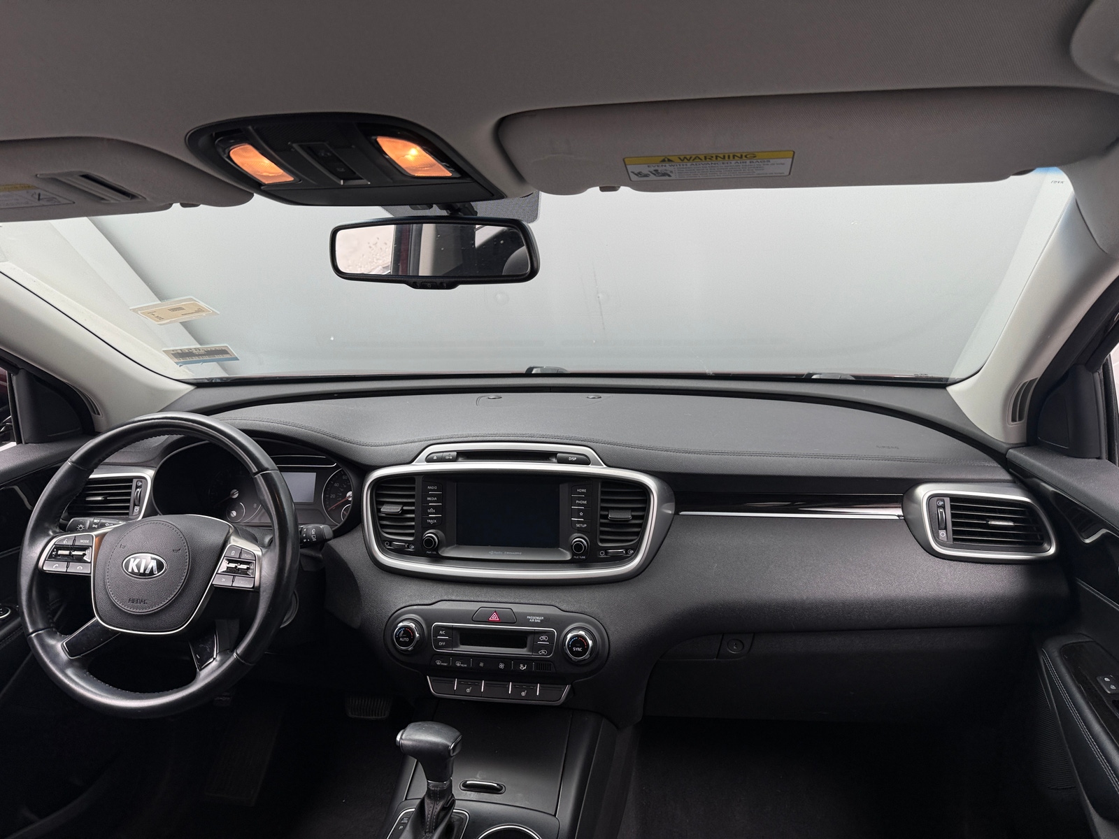 Thumbnail: 2019 Kia Sorento - 3