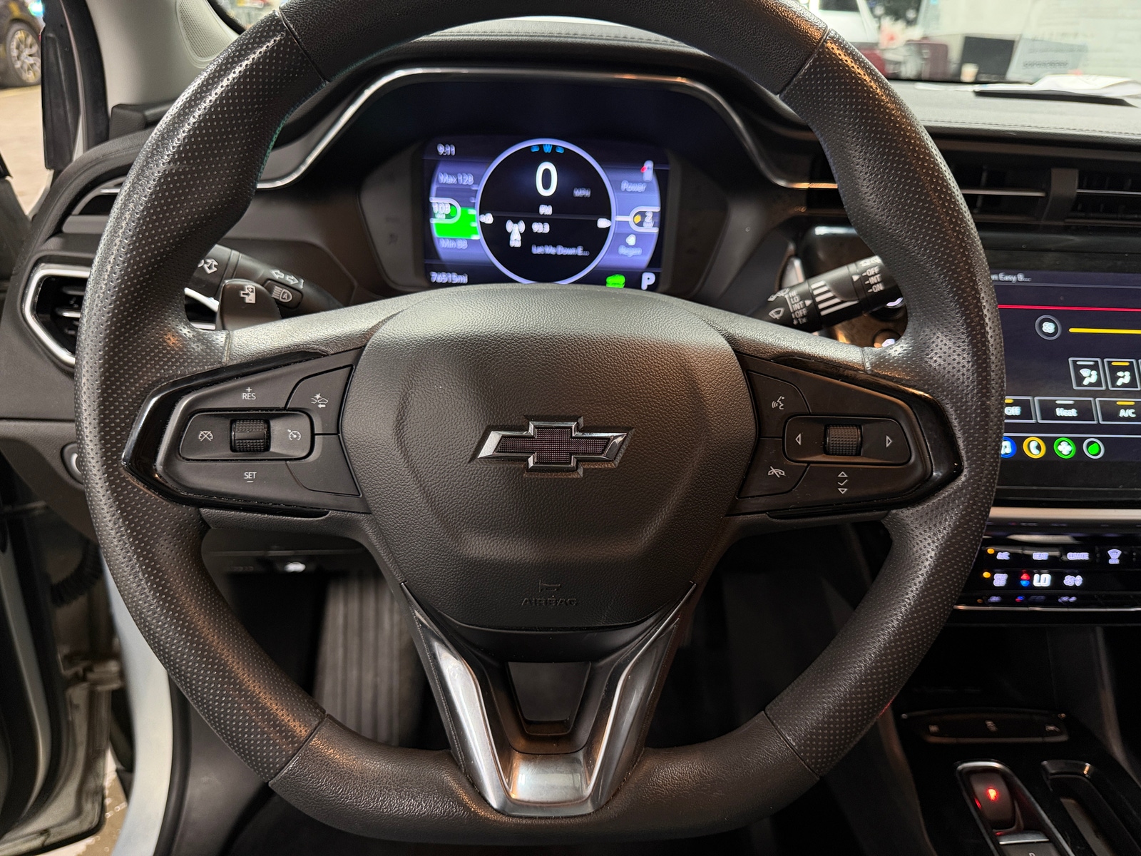 Thumbnail: 2023 Chevrolet Bolt EUV - 5