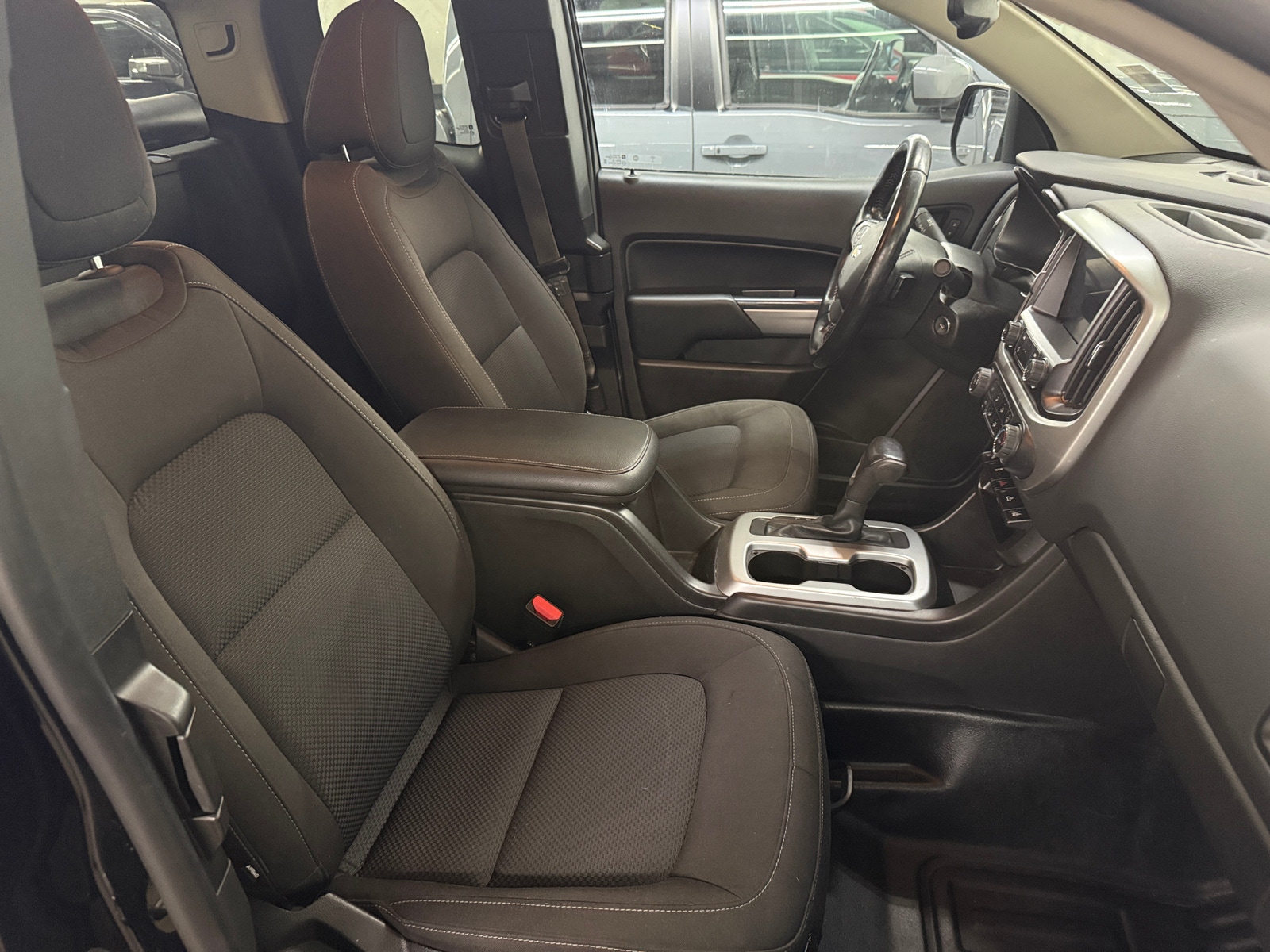 Thumbnail: 2021 Chevrolet Colorado - 2