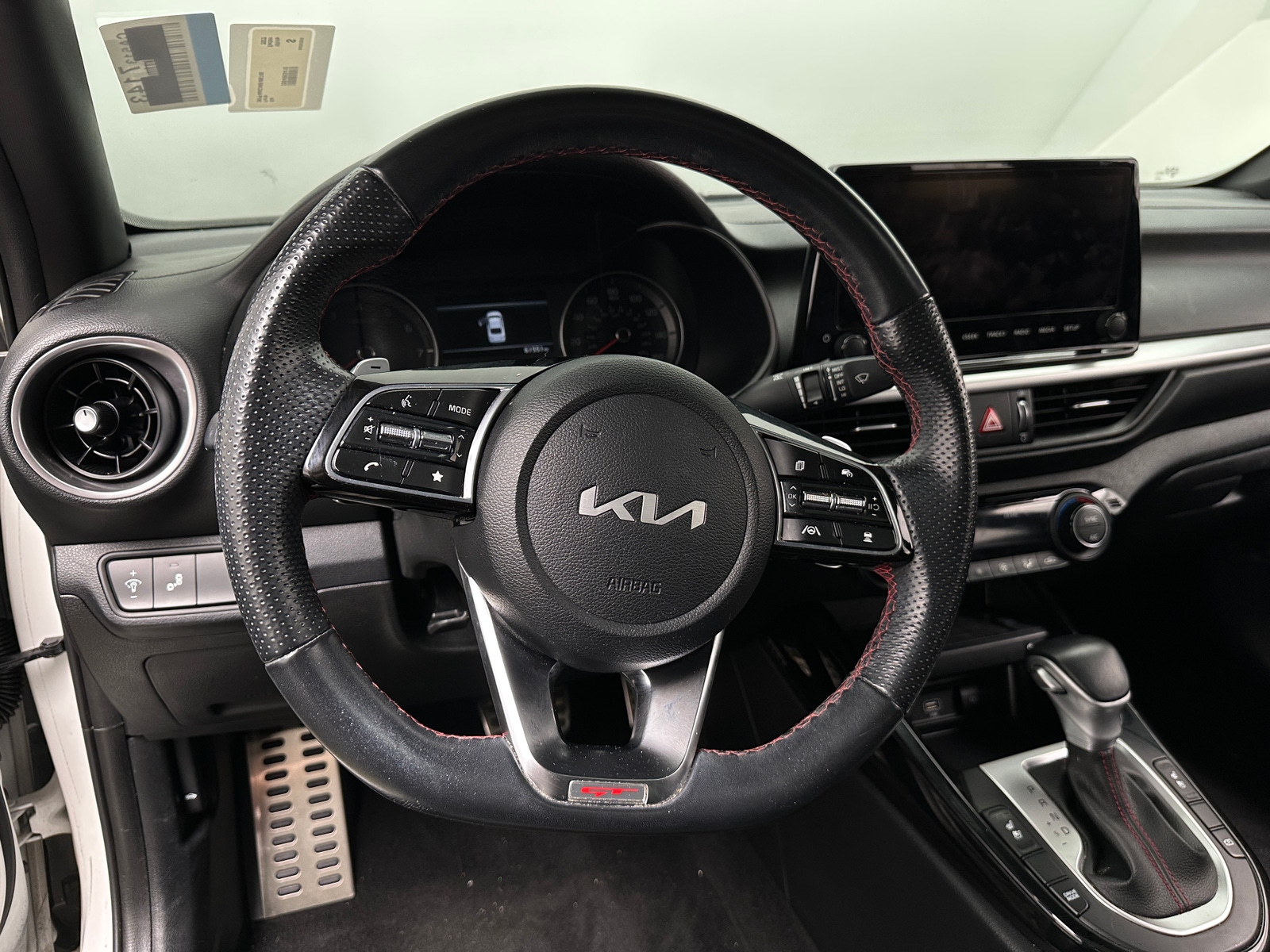 Thumbnail: 2022 Kia Forte - 4