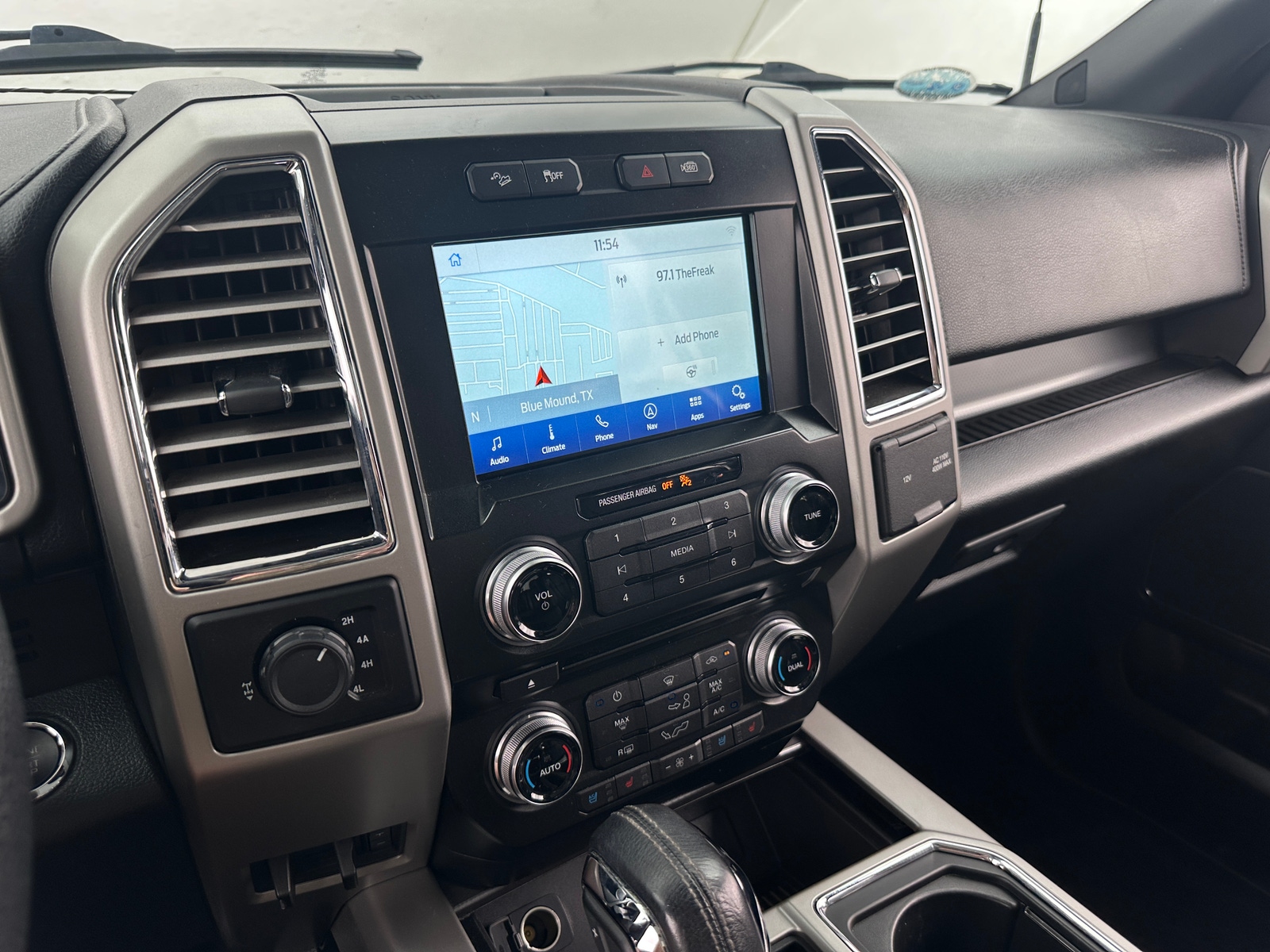 Thumbnail: 2016 Ford Econoline - 3