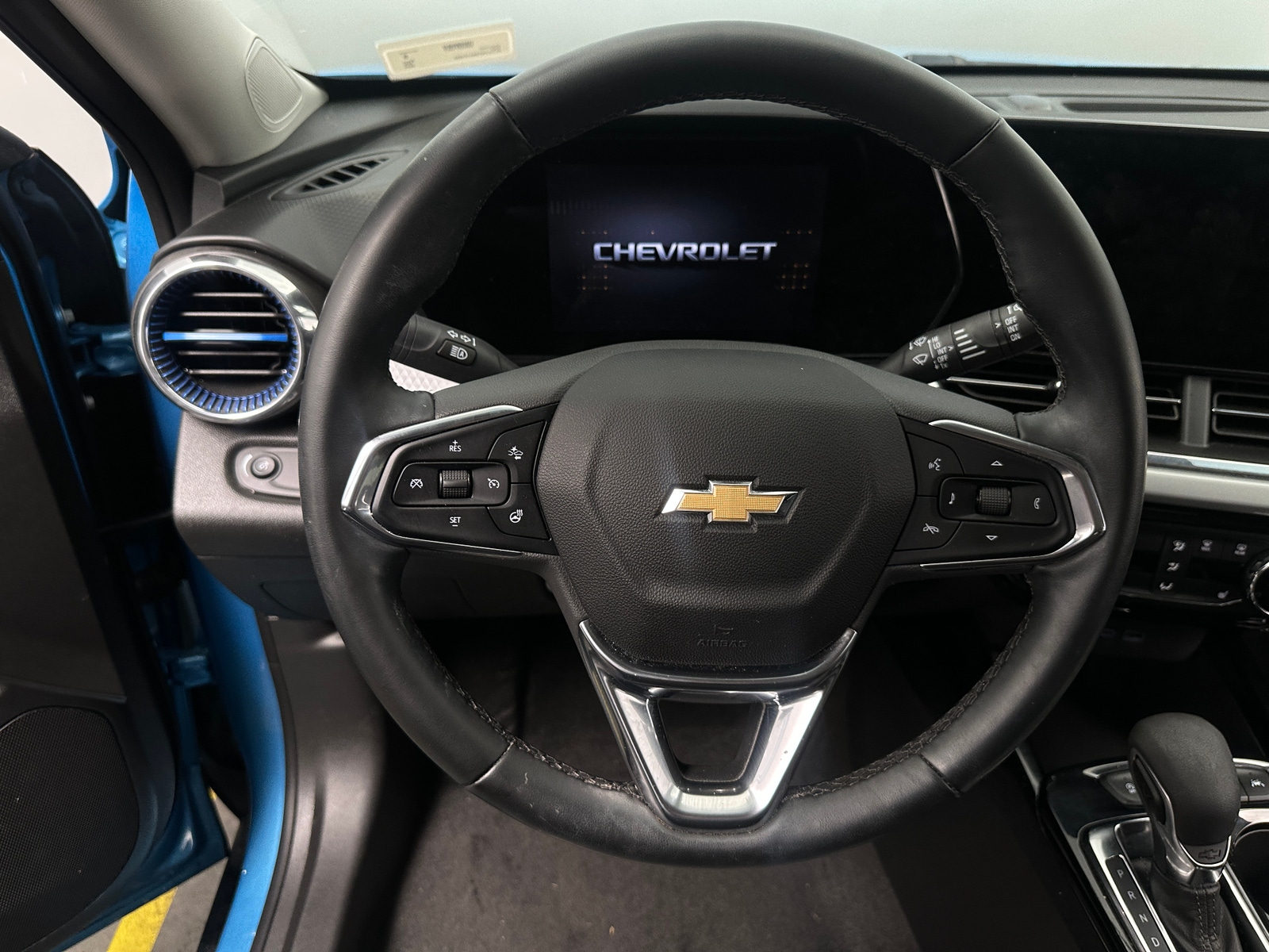 Thumbnail: 2025 Chevrolet Trax - 5