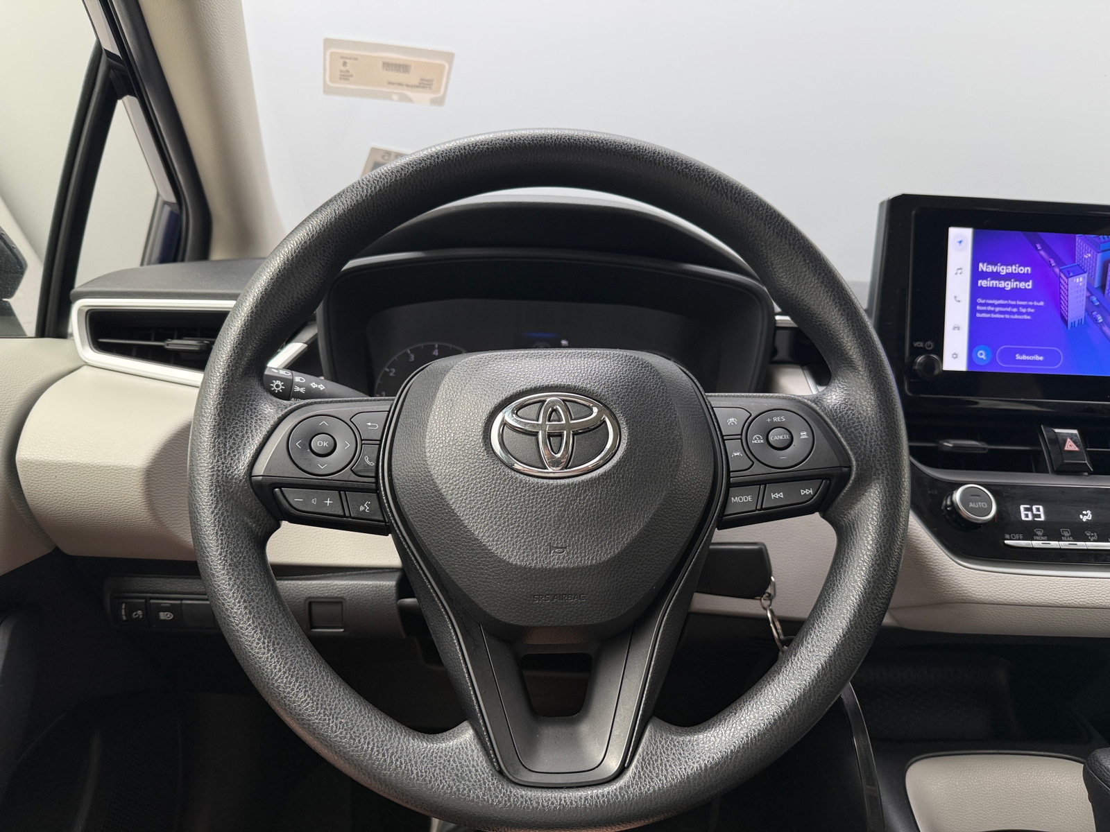Thumbnail: 2023 Toyota Corolla - 5