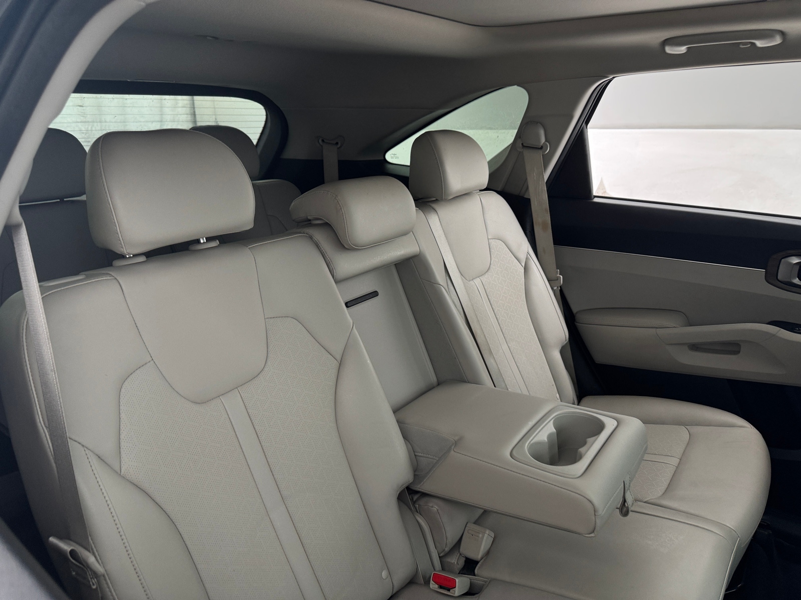 Thumbnail: 2022 Kia Sorento - 5