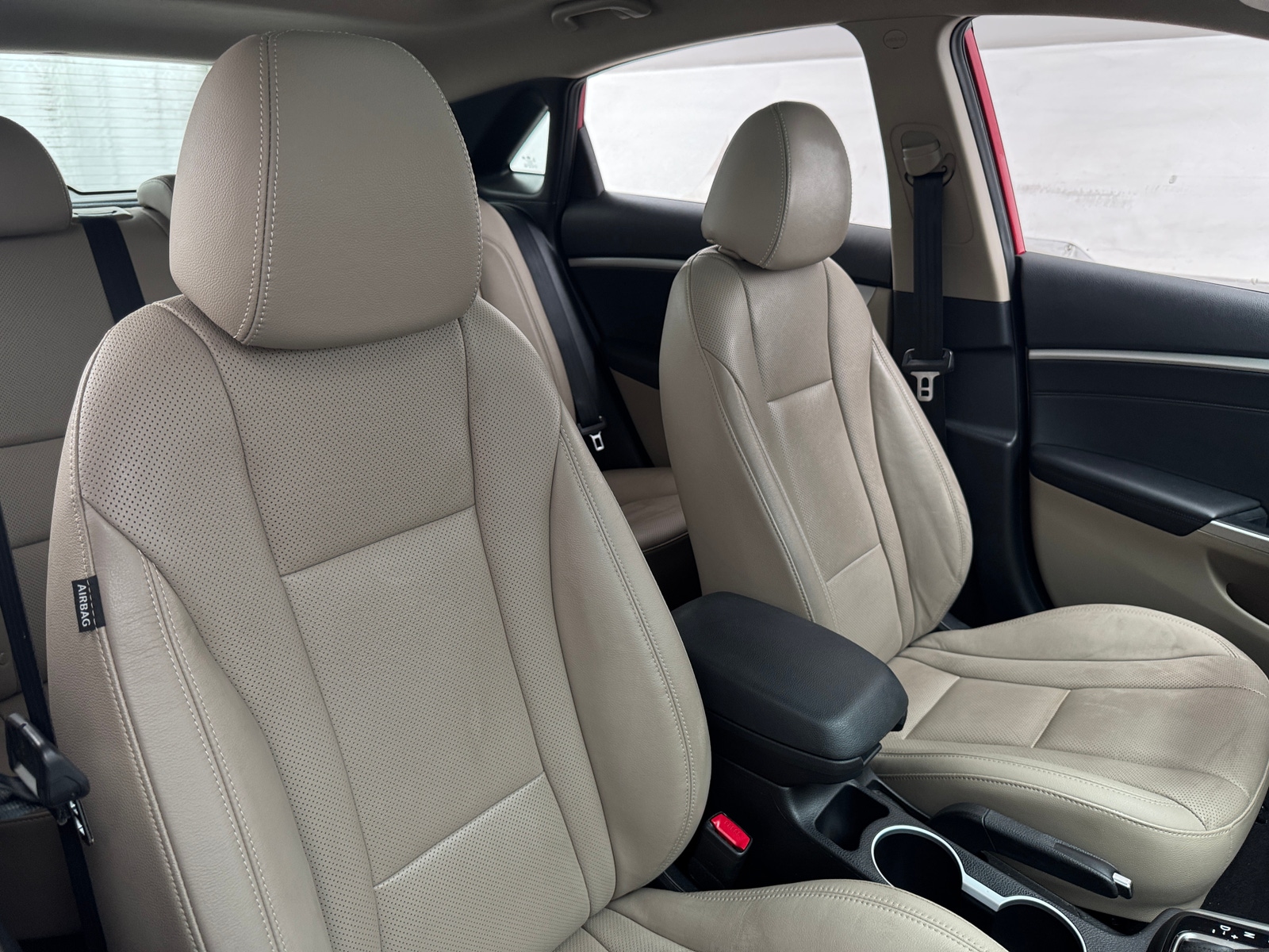 Thumbnail: 2014 Hyundai Elantra - 2