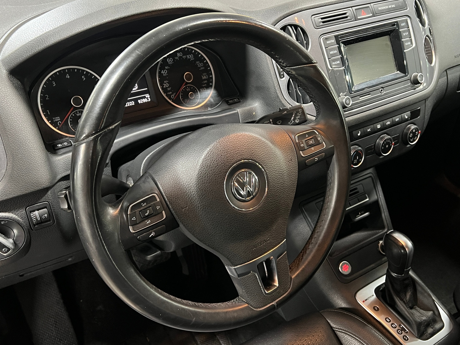Thumbnail: 2016 Volkswagen Tiguan - 5
