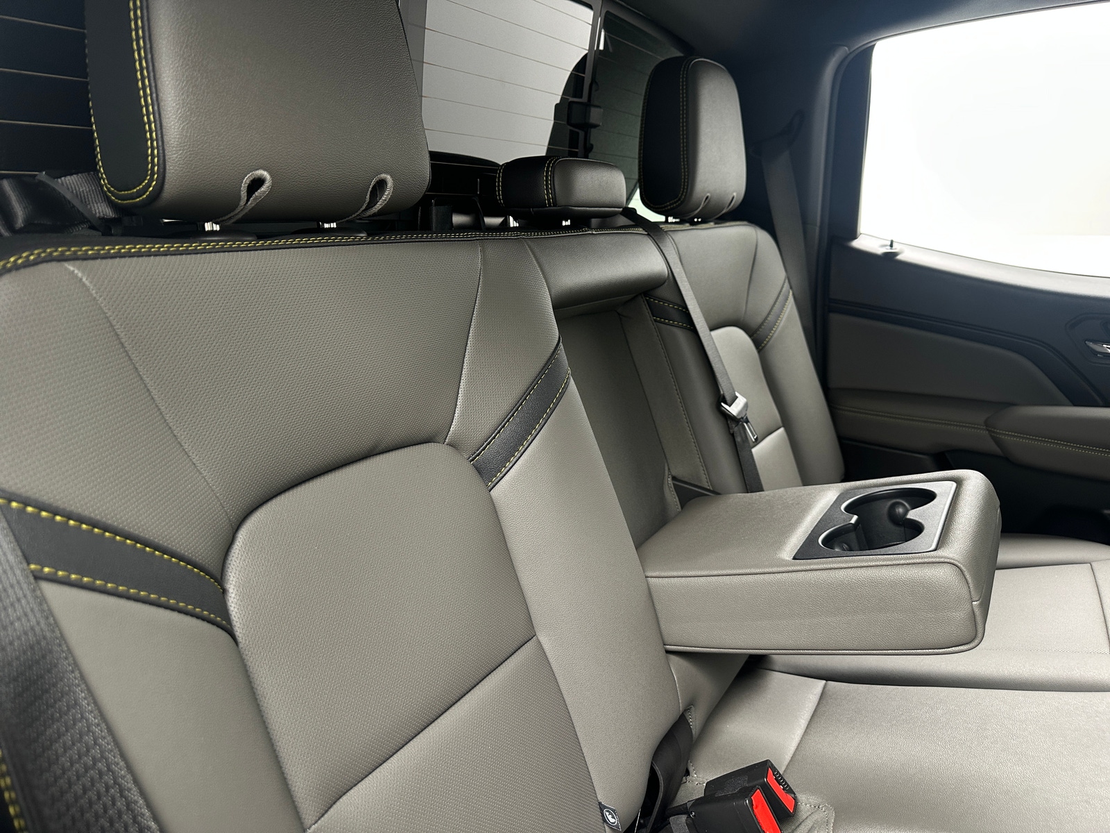 Thumbnail: 2024 Chevrolet Colorado - 5