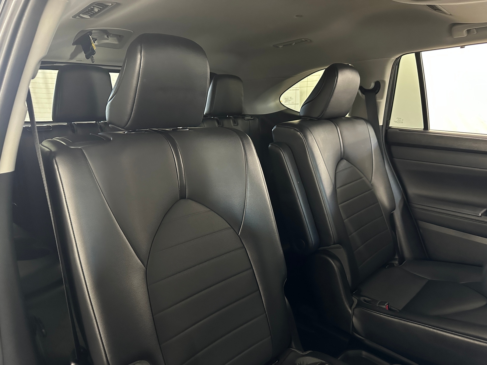 Thumbnail: 2021 Toyota Highlander - 5