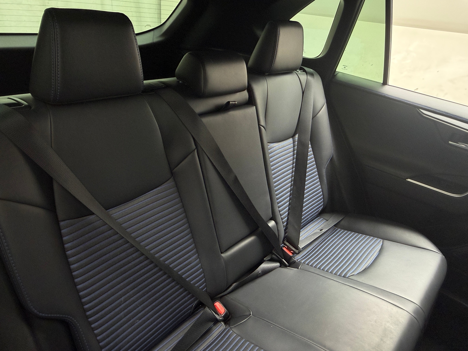 Thumbnail: 2020 Toyota RAV4 - 6