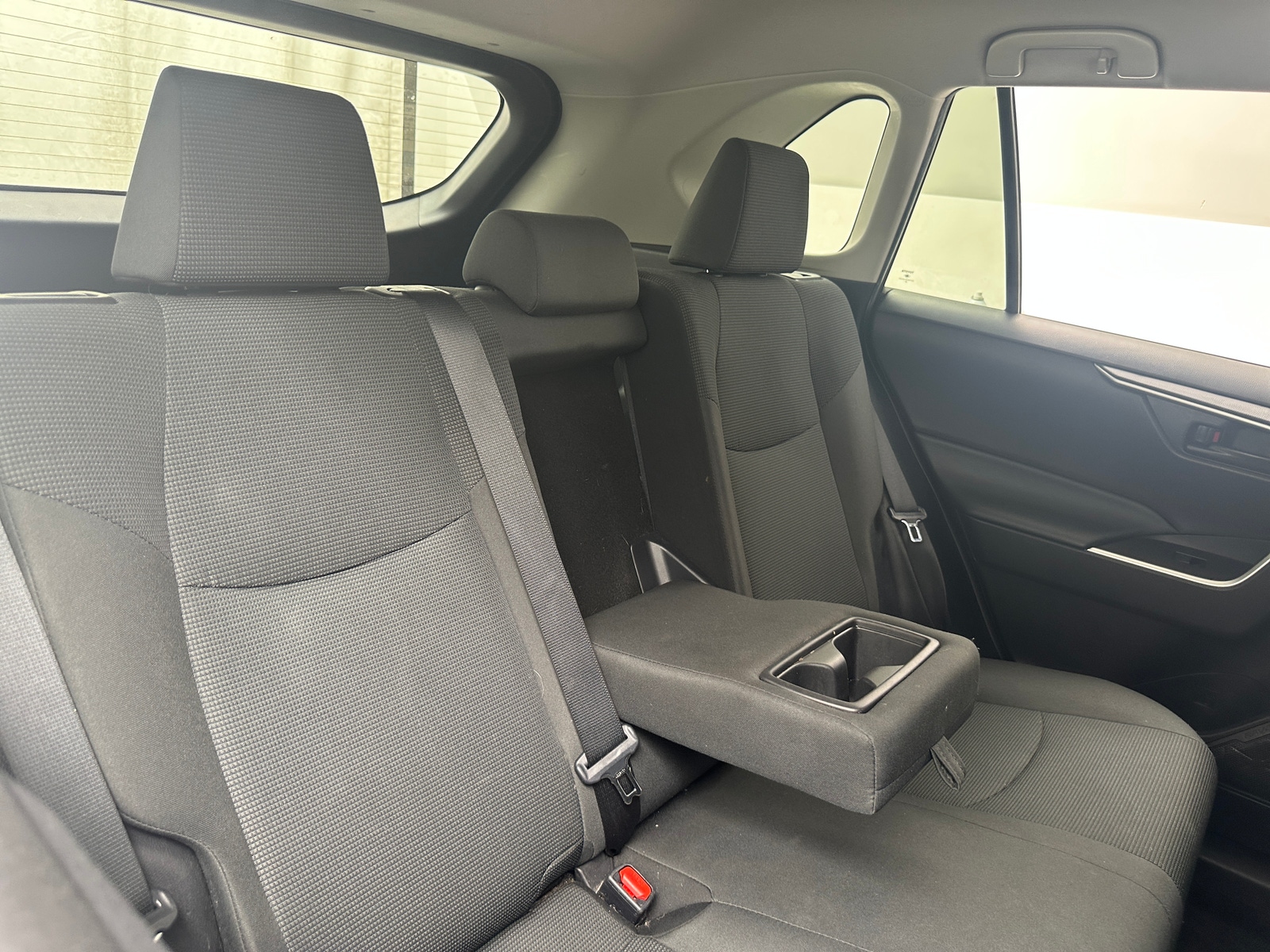 Thumbnail: 2021 Toyota RAV4 - 6