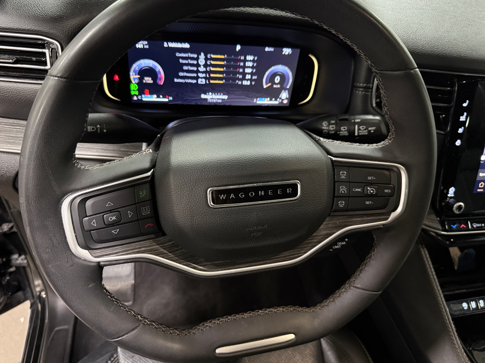 Thumbnail: 2023 Jeep Wagoneer - 4