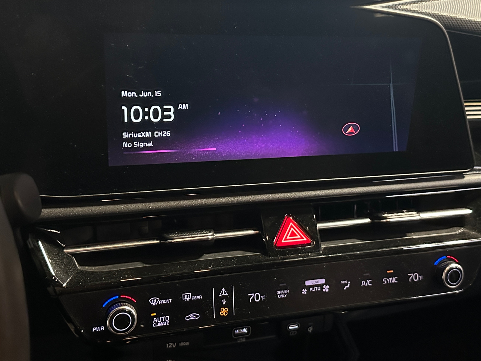 Thumbnail: 2023 Kia Niro - 4