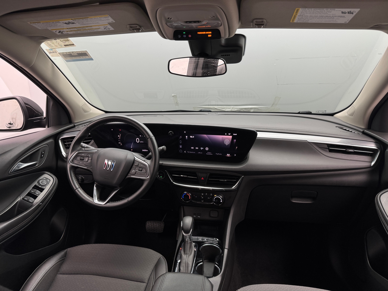 Thumbnail: 2025 Buick Encore GX - 2