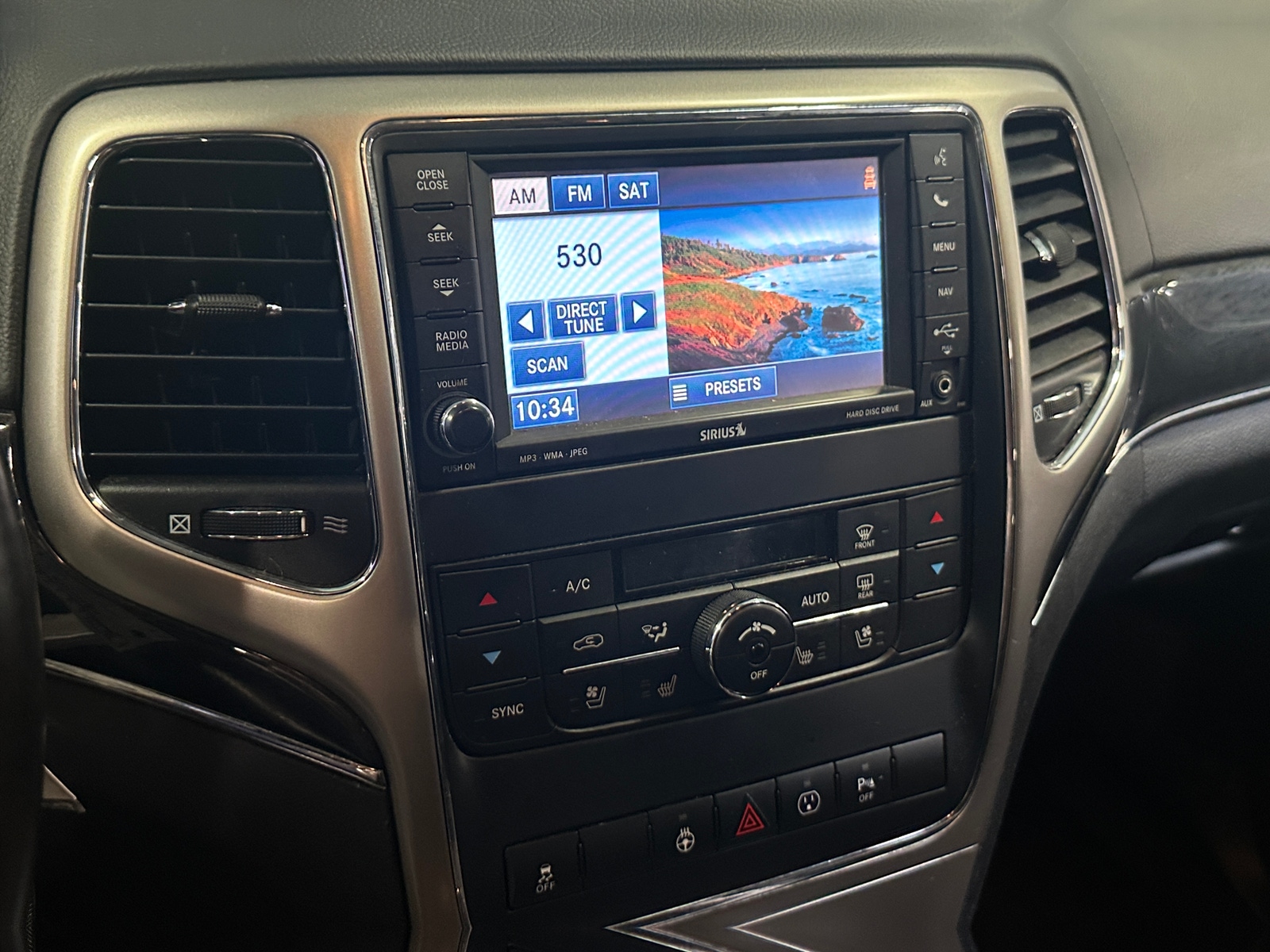 Thumbnail: 2013 Jeep Grand Cherokee - 3