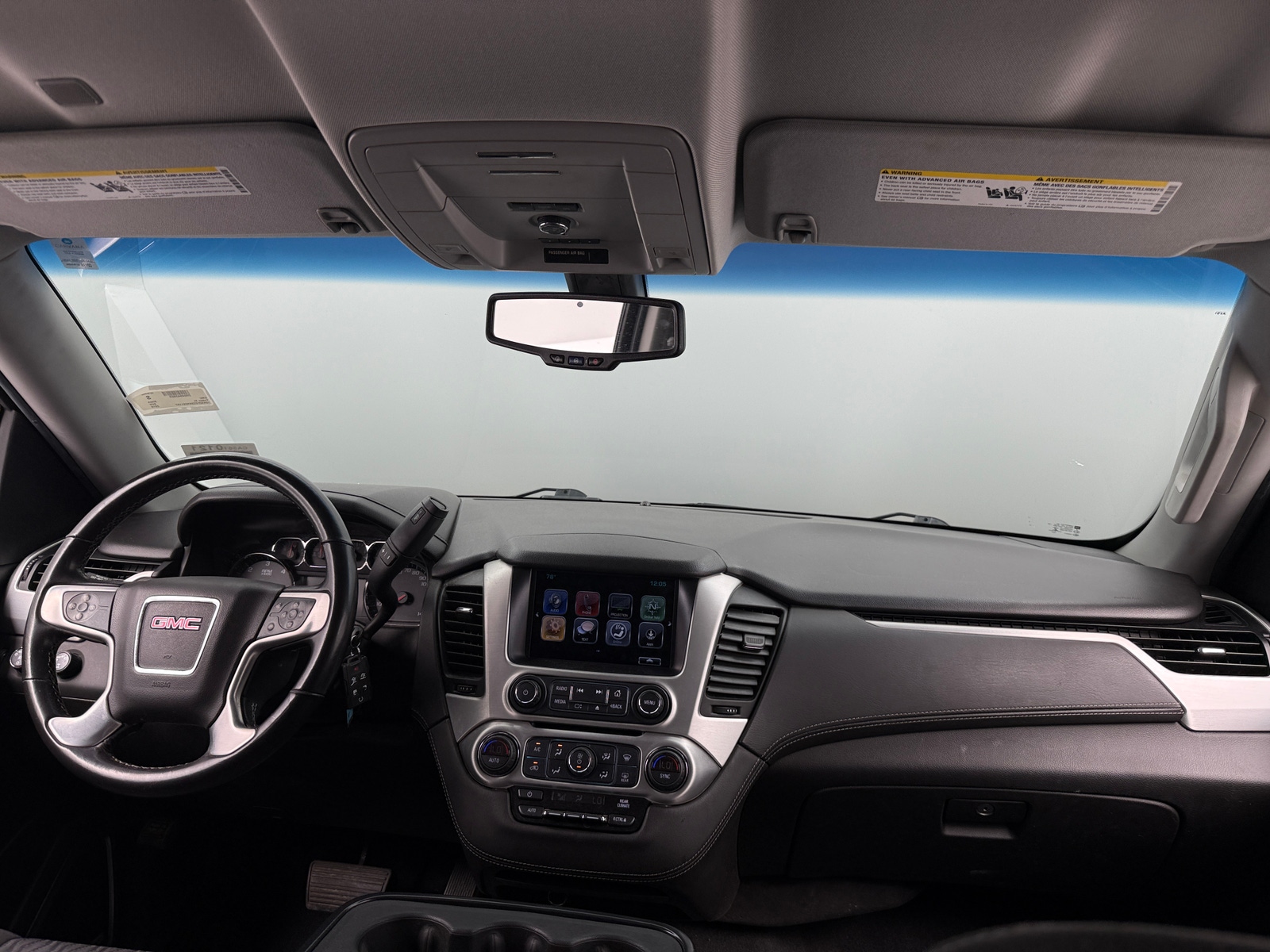 Thumbnail: 2019 GMC Yukon XL - 3