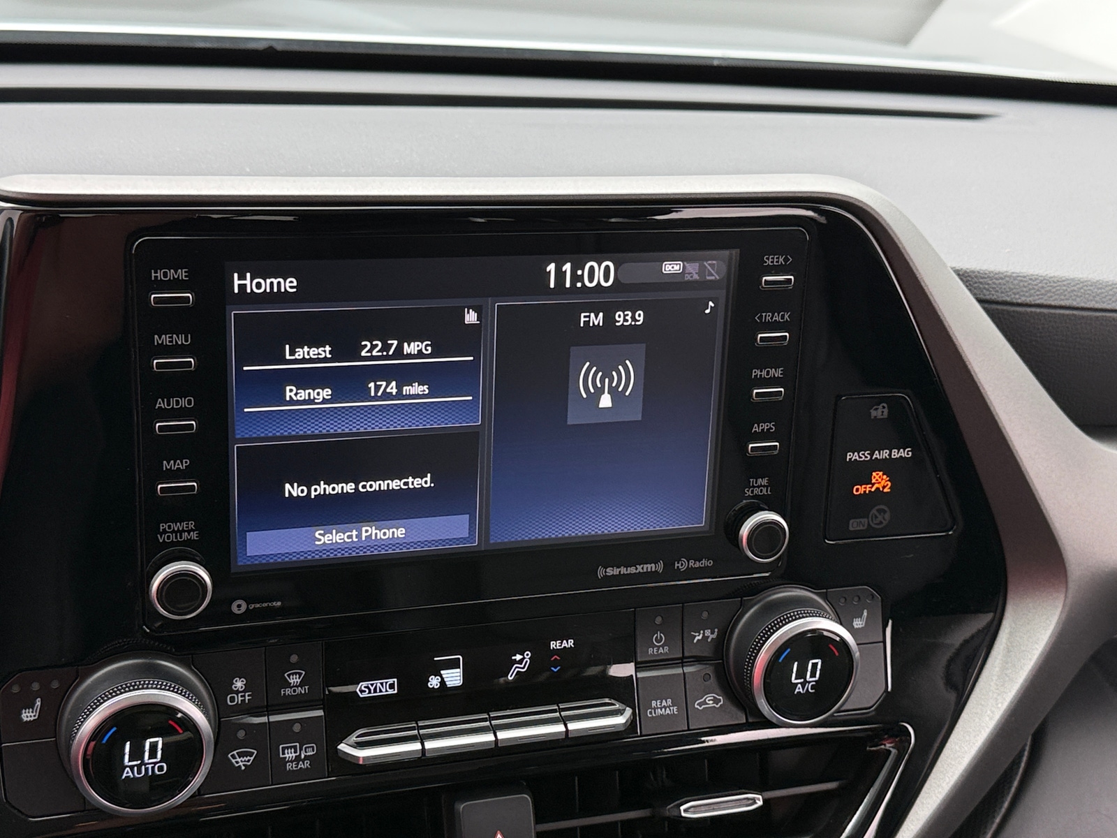 Thumbnail: 2021 Toyota Highlander - 4