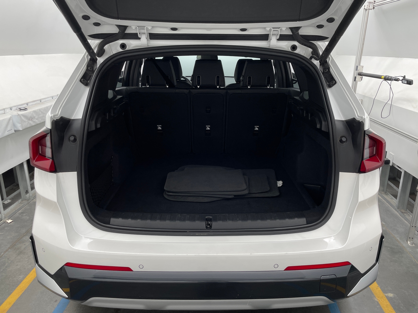 Thumbnail: 2025 BMW X1 - 6