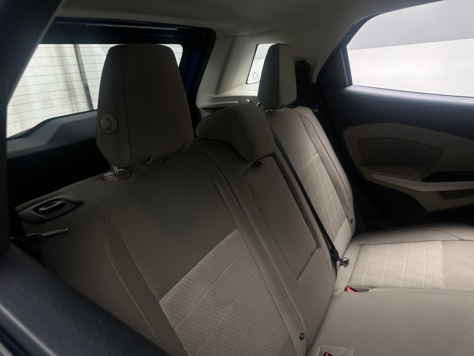 Thumbnail: 2022 Ford EcoSport - 6