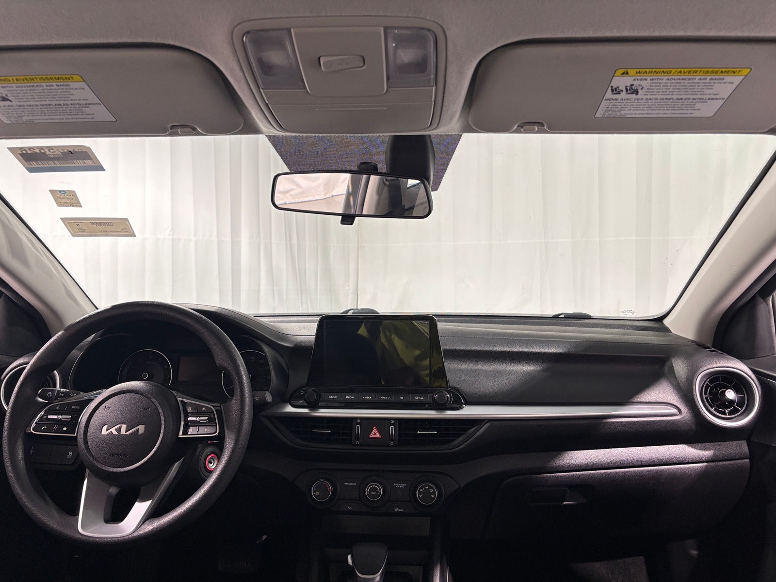 Thumbnail: 2022 Kia Forte - 3