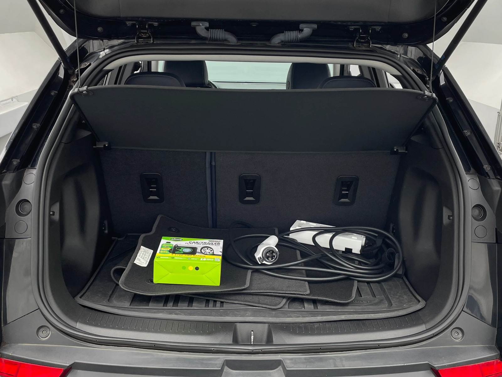Thumbnail: 2023 Chevrolet Bolt EUV - 6