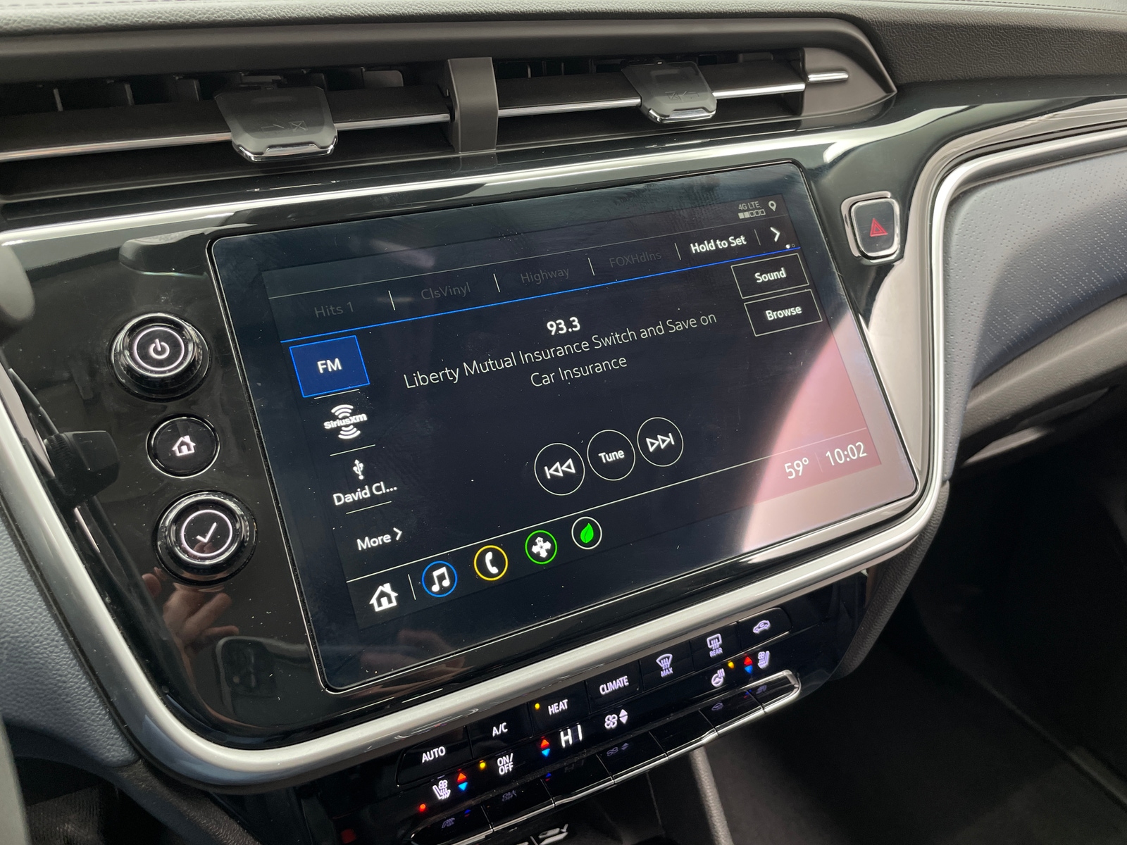 Thumbnail: 2023 Chevrolet Bolt EUV - 3