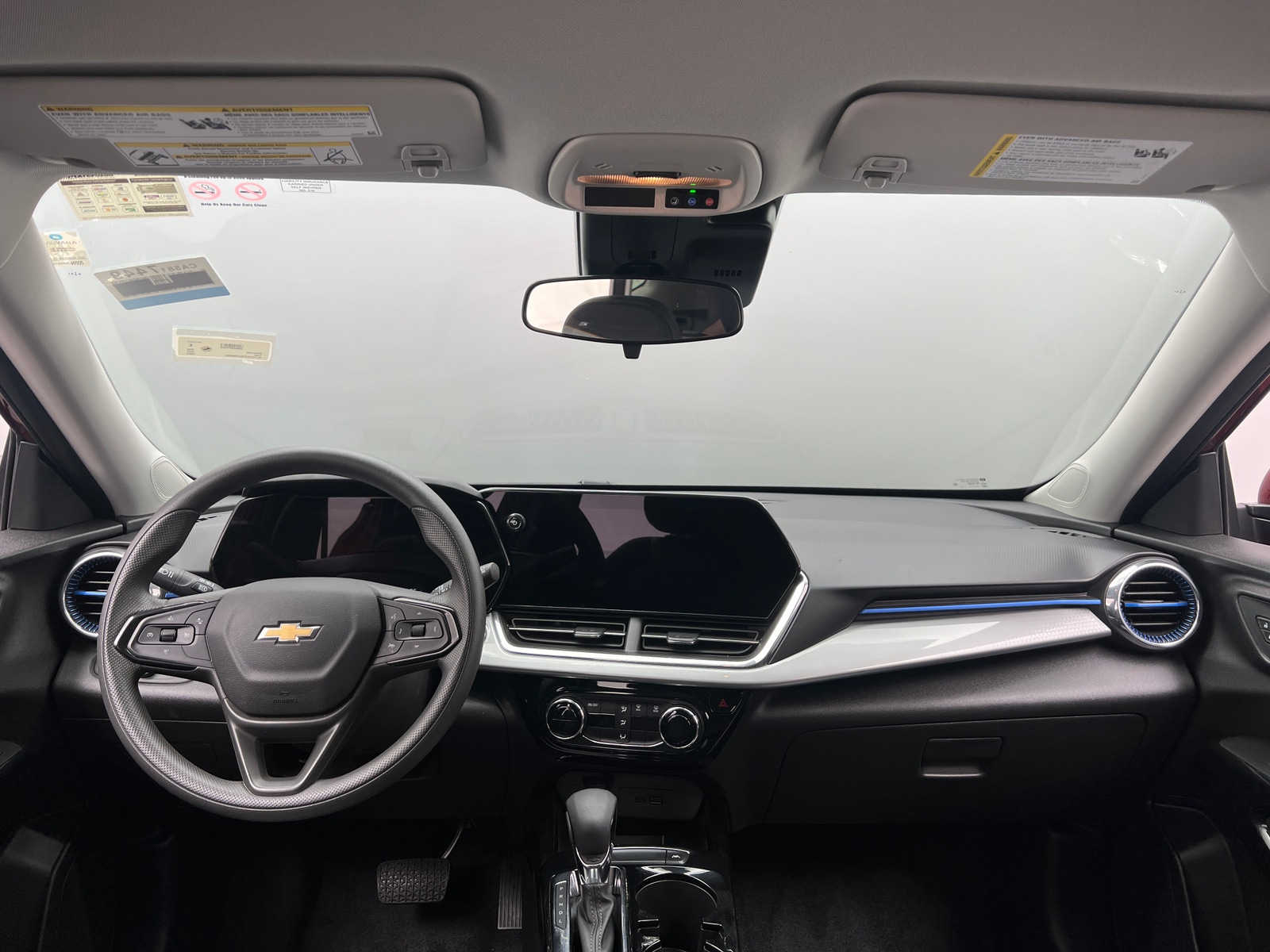Thumbnail: 2025 Chevrolet Trax - 3