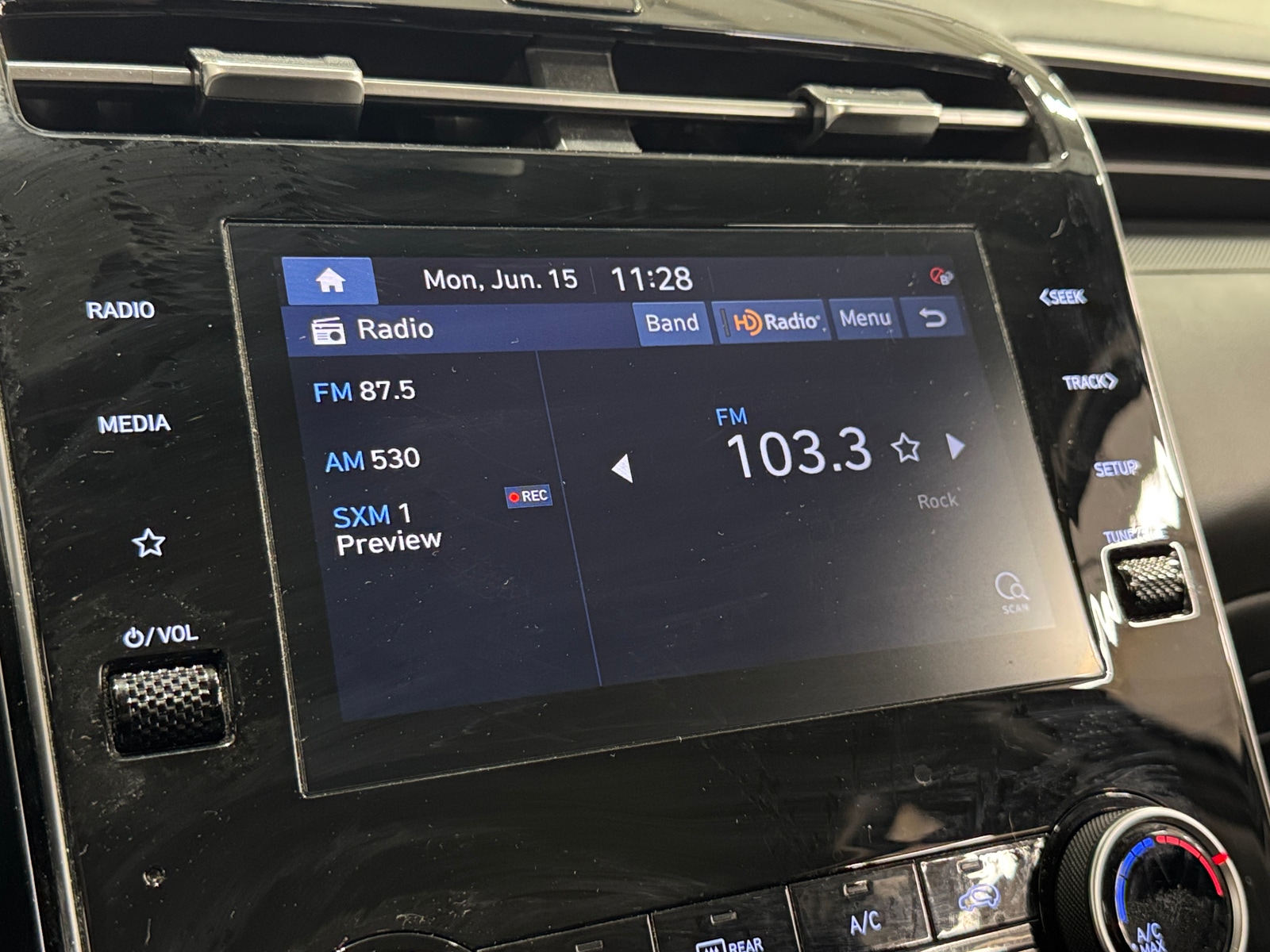 Thumbnail: 2022 Hyundai Tucson - 4