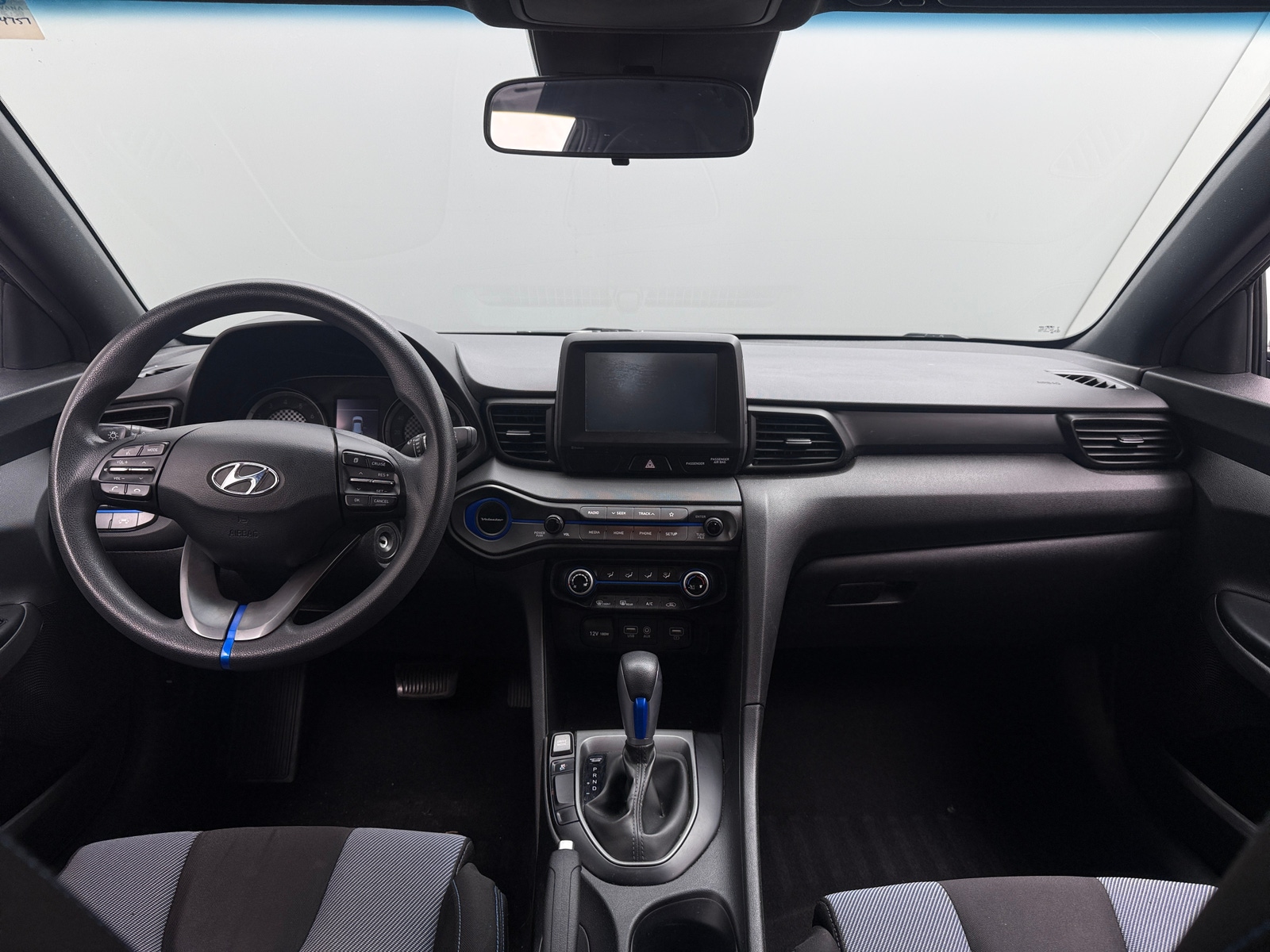 Thumbnail: 2019 Hyundai Veloster - 3