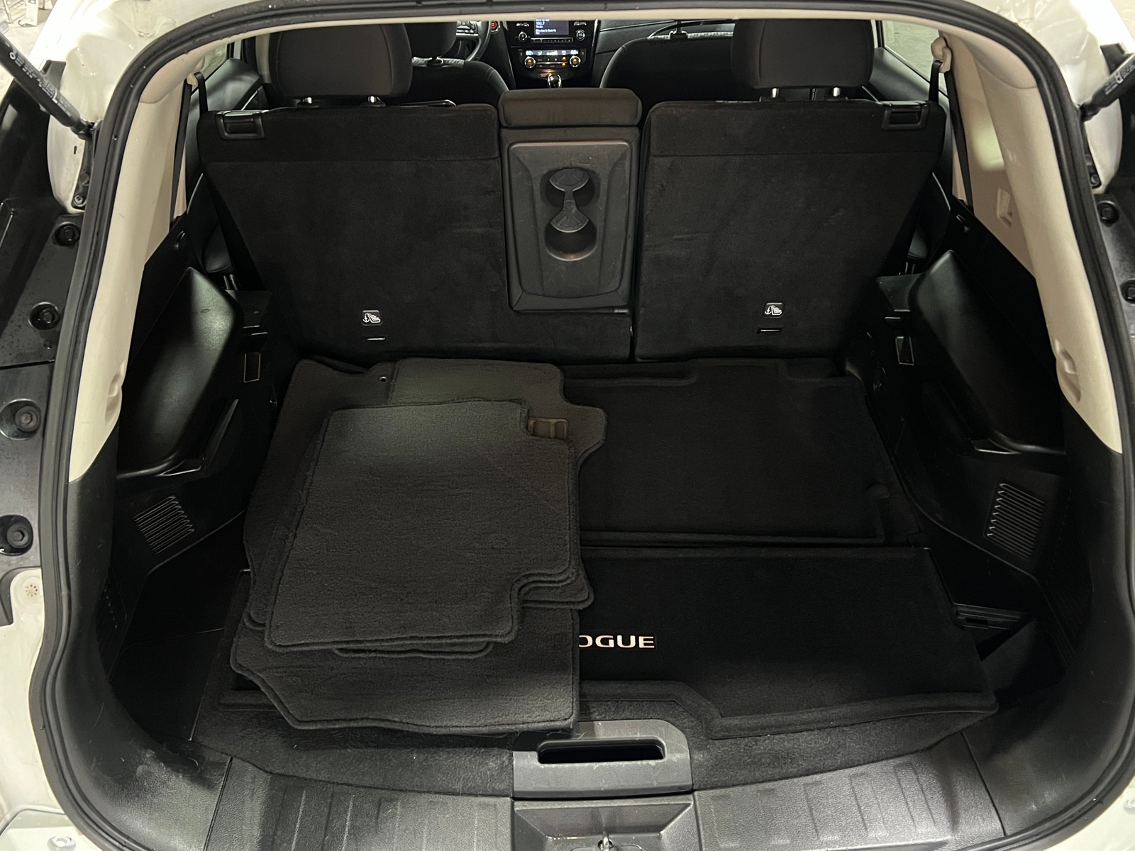 Thumbnail: 2017 Nissan Rogue - 7
