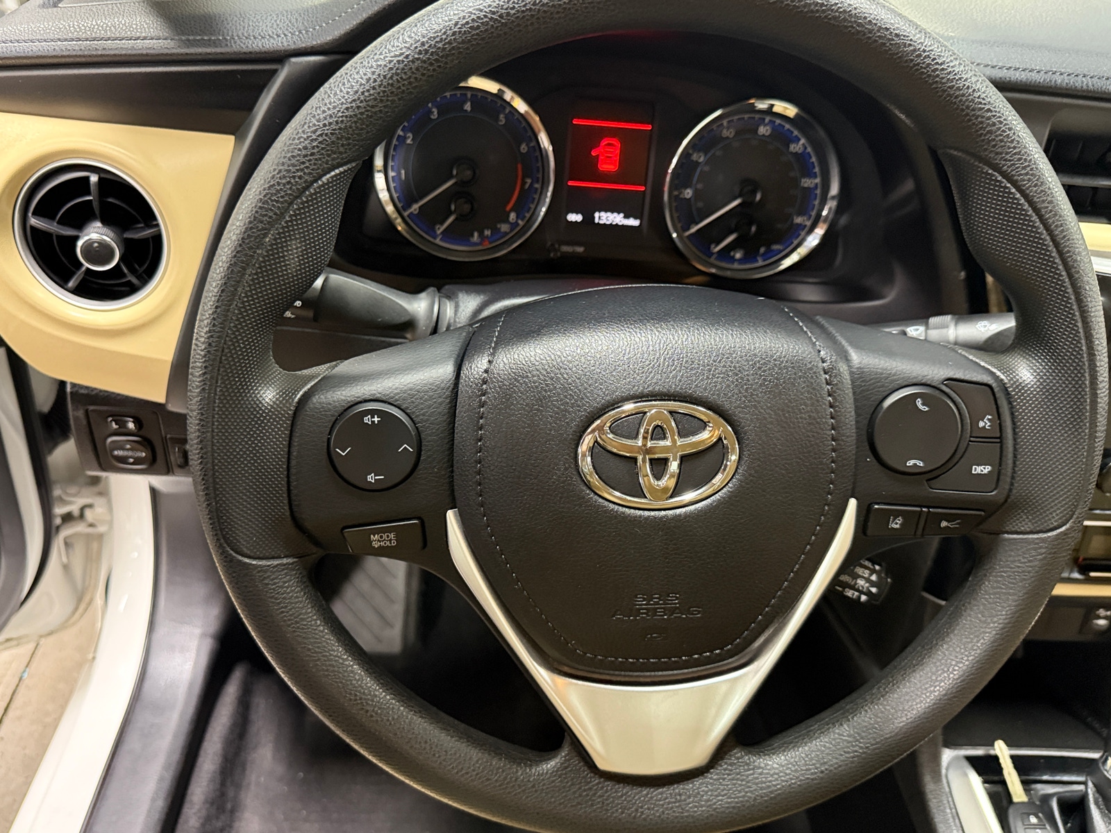 Thumbnail: 2018 Toyota Corolla - 5