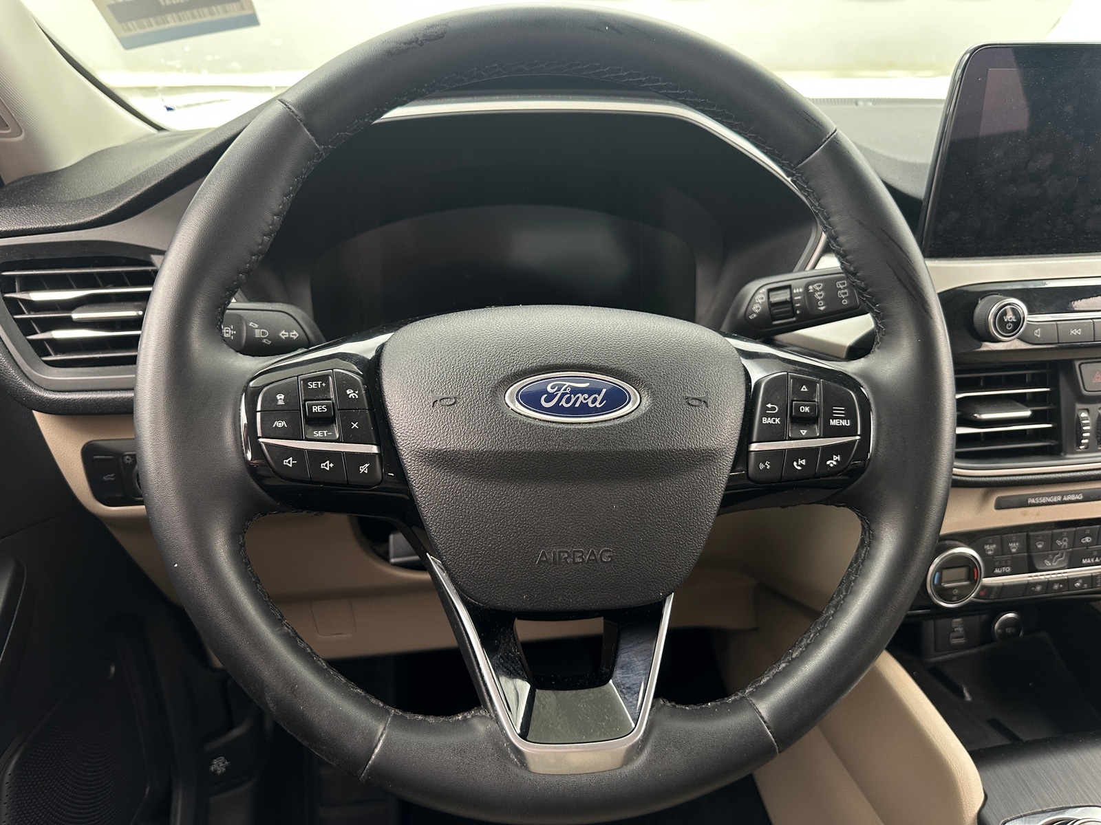 Thumbnail: 2021 Ford Escape - 4