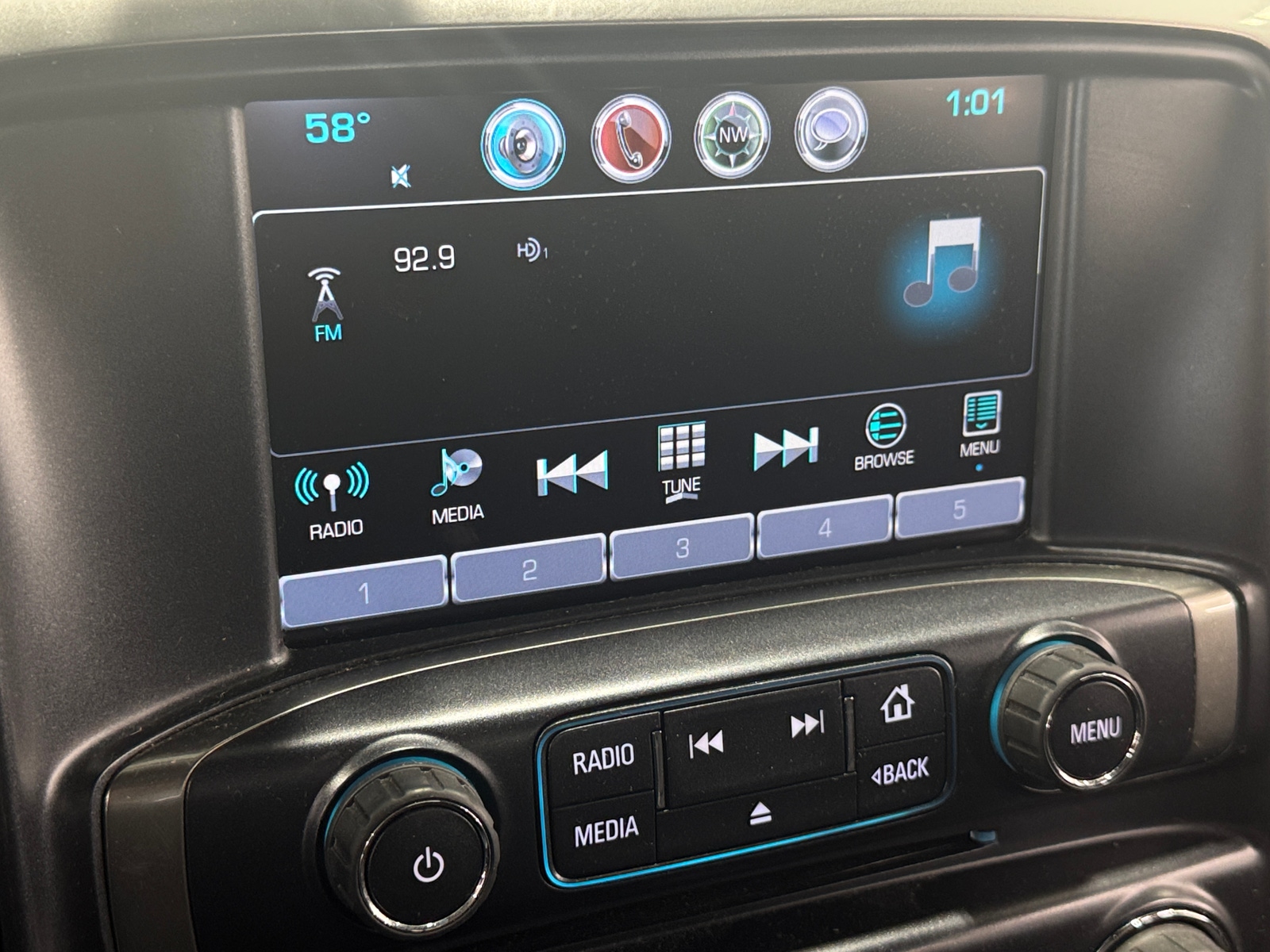 Thumbnail: 2019 Chevrolet Silverado 1500 - 4