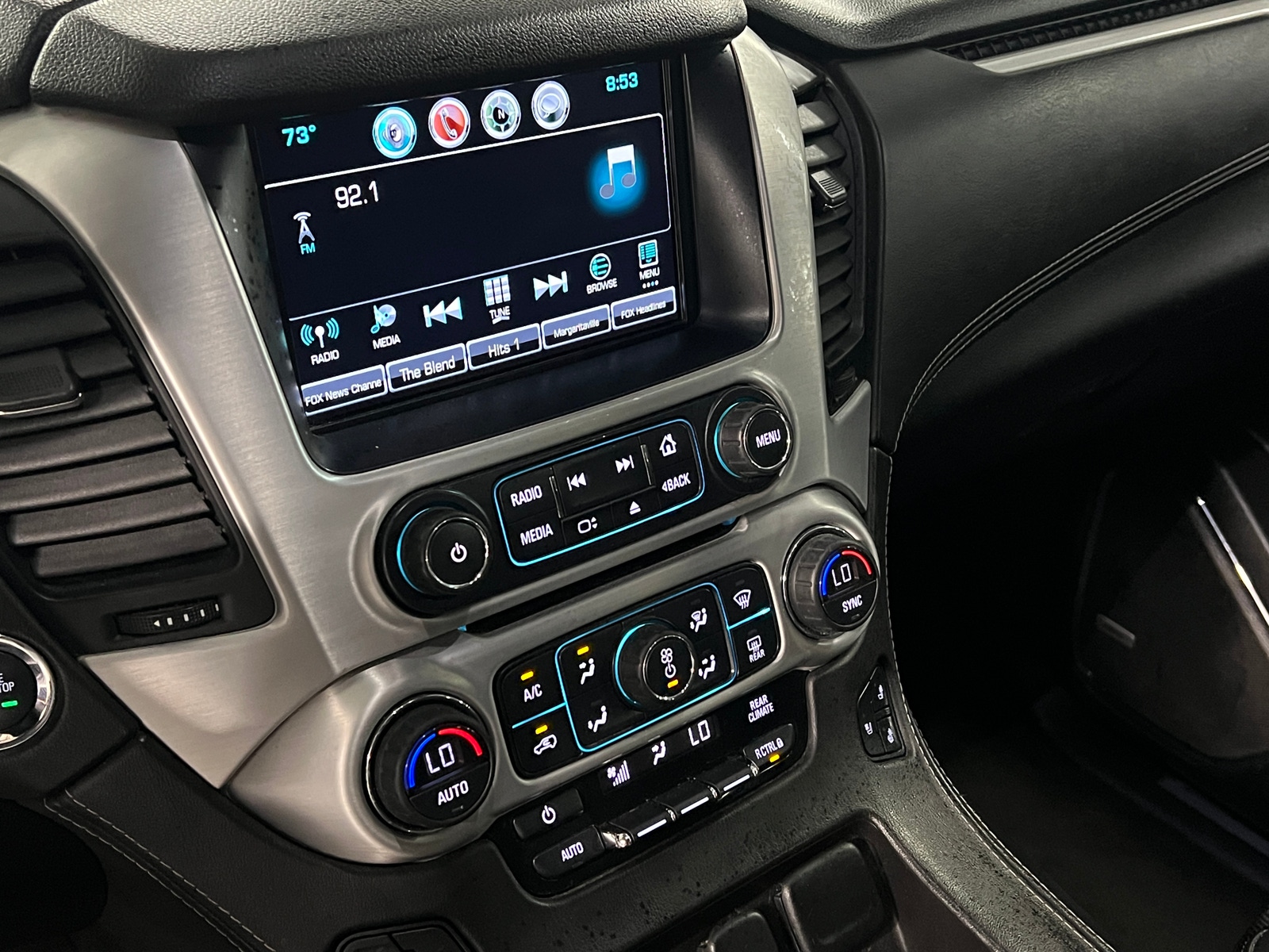 Thumbnail: 2017 GMC Yukon XL - 3